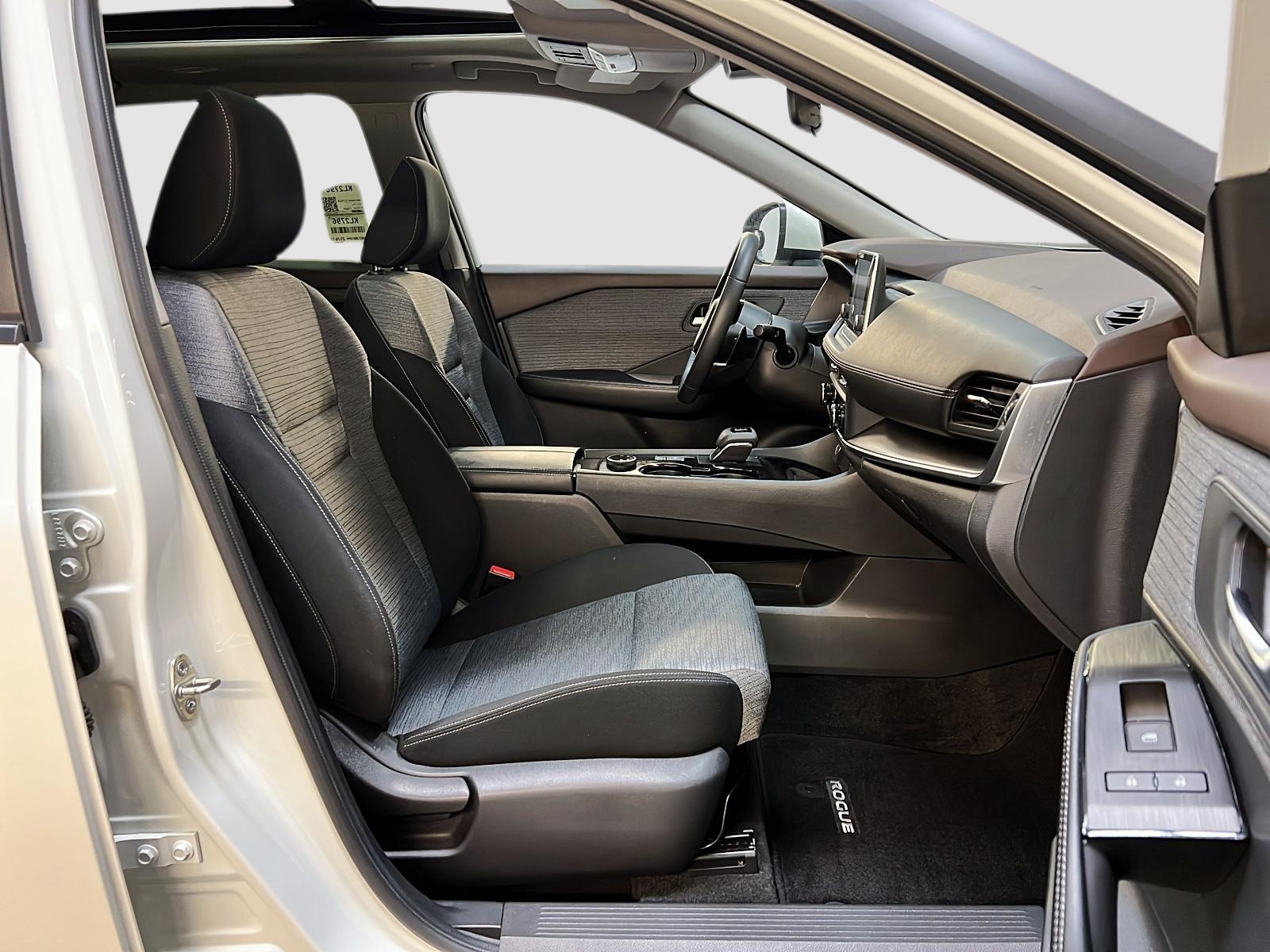 Nissan Rogue SV TOIT PANO 4RM 2023 — photo 8
