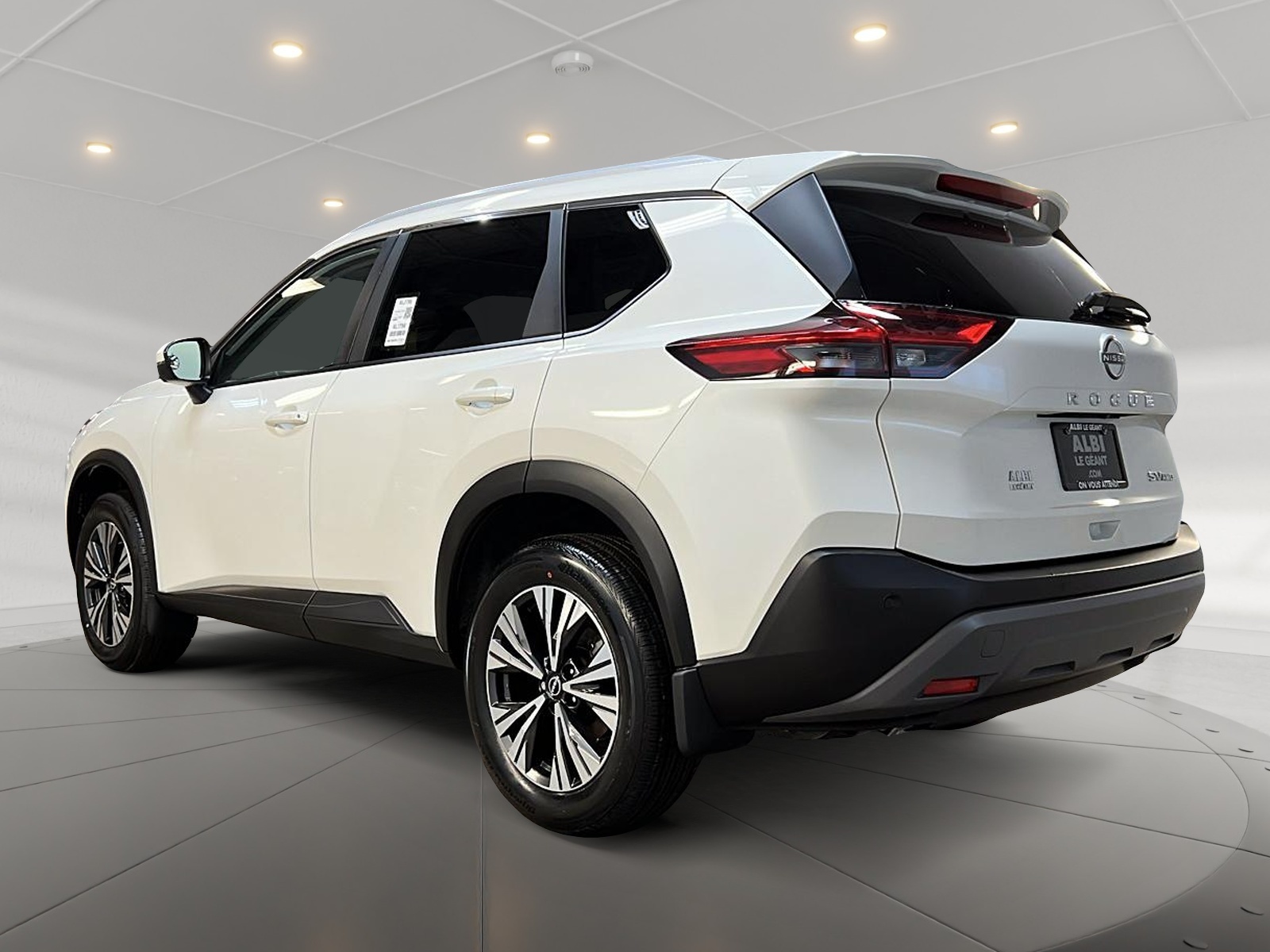 Nissan Rogue SV TOIT PANO 4RM 2023 — photo 6