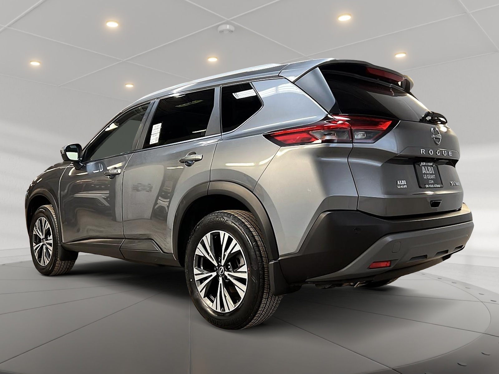 Nissan Rogue SV TOIT PANO 4RM 2023 — photo 6