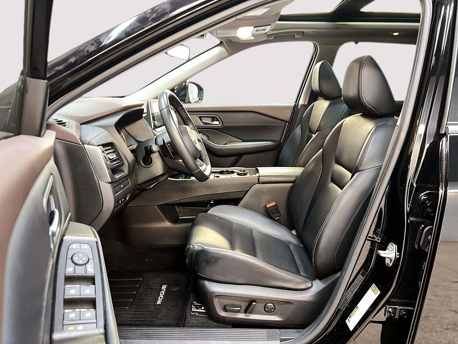 Nissan Rogue SV MIDNIGHT CUIR TOIT PANO 4RM 2023 — photo 7