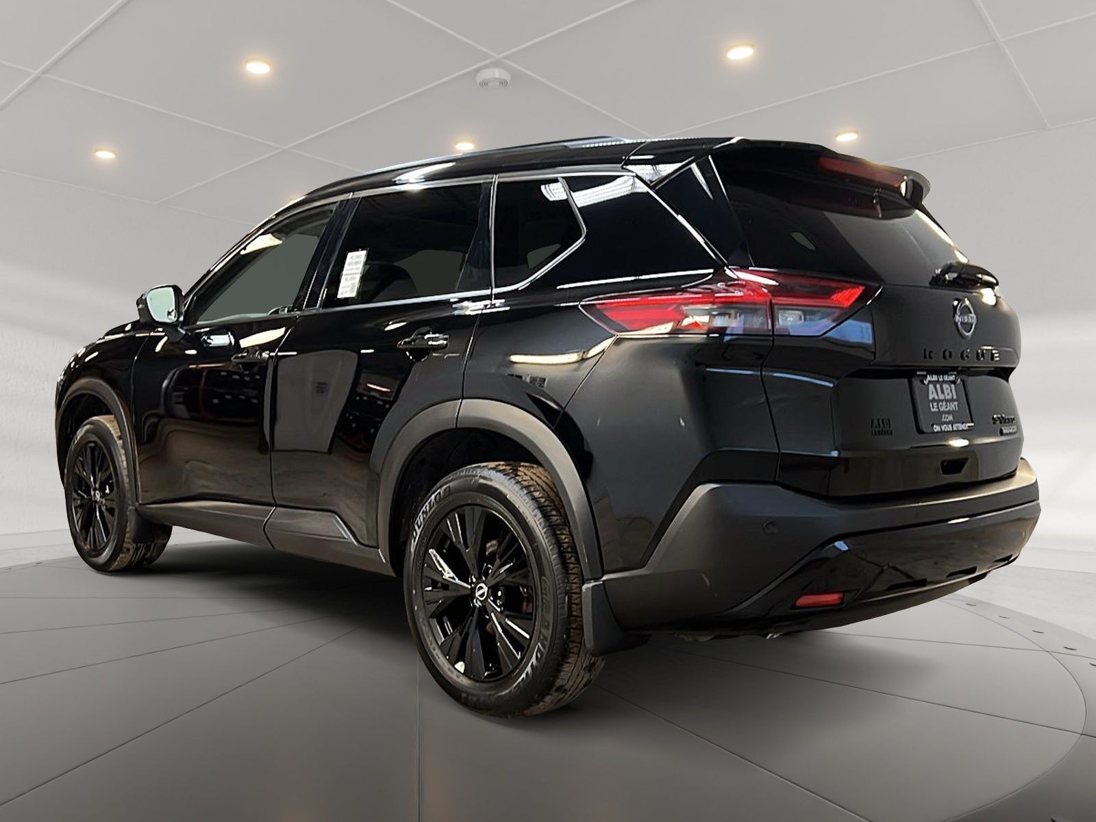 Nissan Rogue SV MIDNIGHT CUIR TOIT PANO 4RM 2023 — photo 6