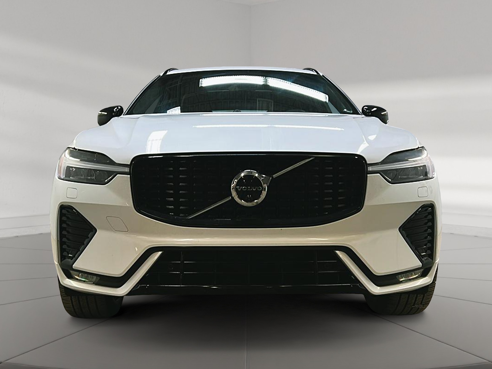 Volvo XC60 B6 R-DESIGN CUIR TOIT PANO NAV 4RM 2022 — photo 2