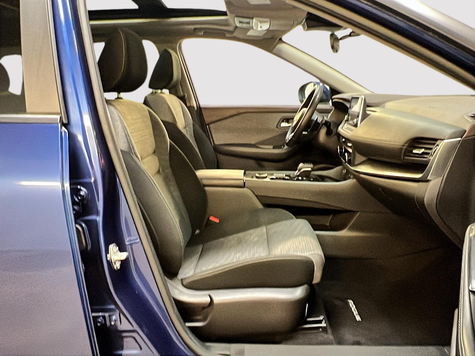 Nissan Rogue SV TOIT PANO 4RM 2023 — photo 8