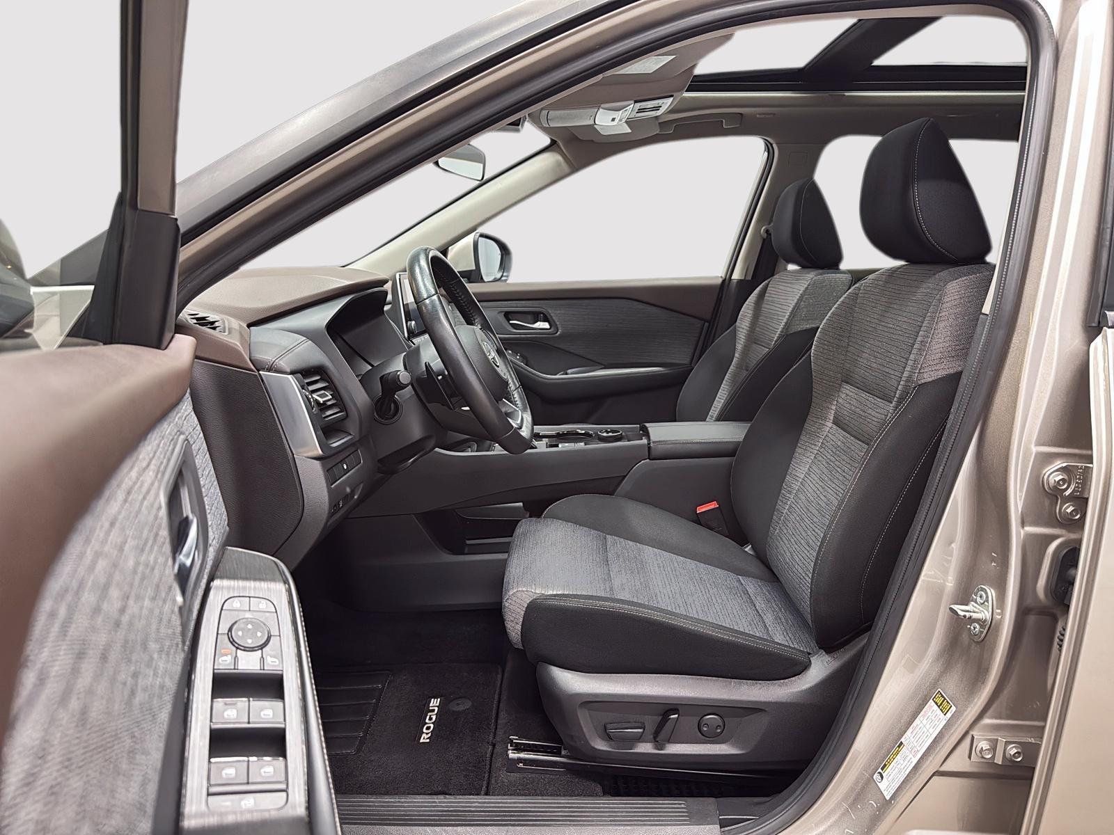 Nissan Rogue SV TOIT PANO 4RM 2023 — photo 7