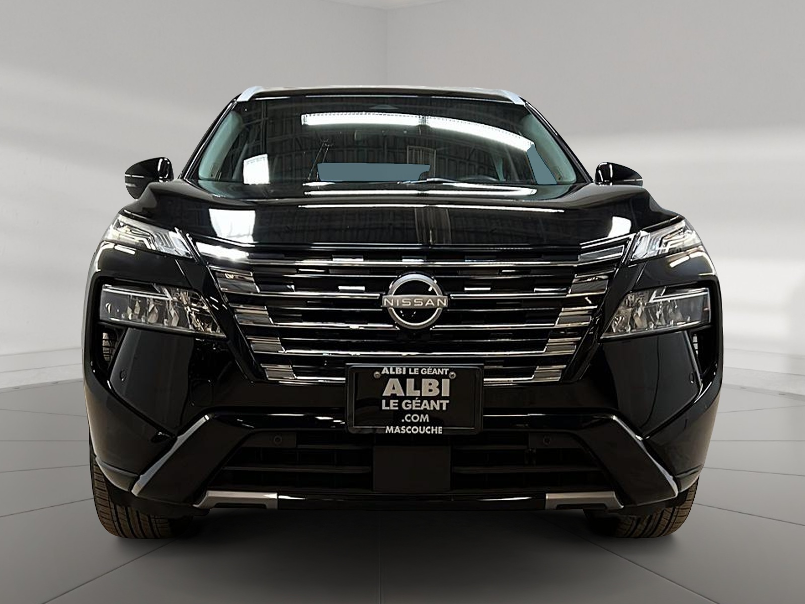 Nissan Rogue PLATINUM CUIR TOIT PANO NAV 4RM 2024 — photo 2