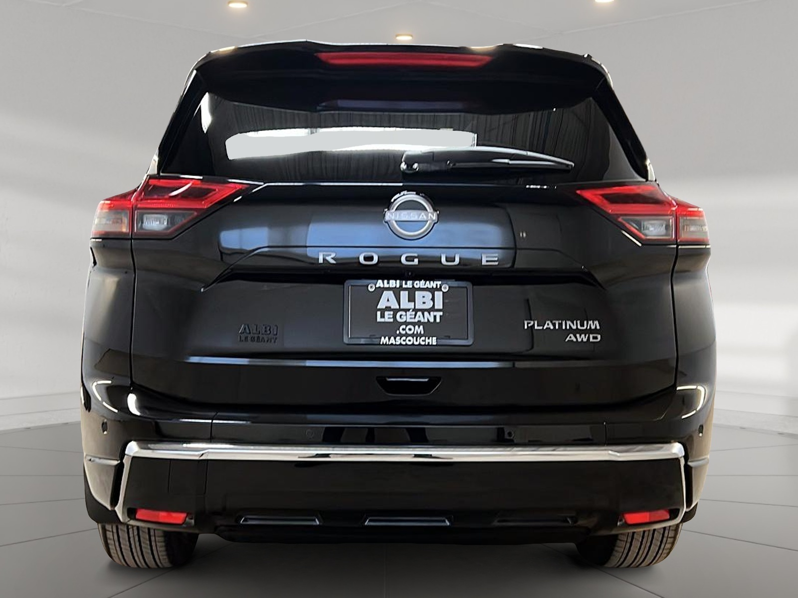 Nissan Rogue PLATINUM CUIR TOIT PANO NAV 4RM 2024 — photo 5