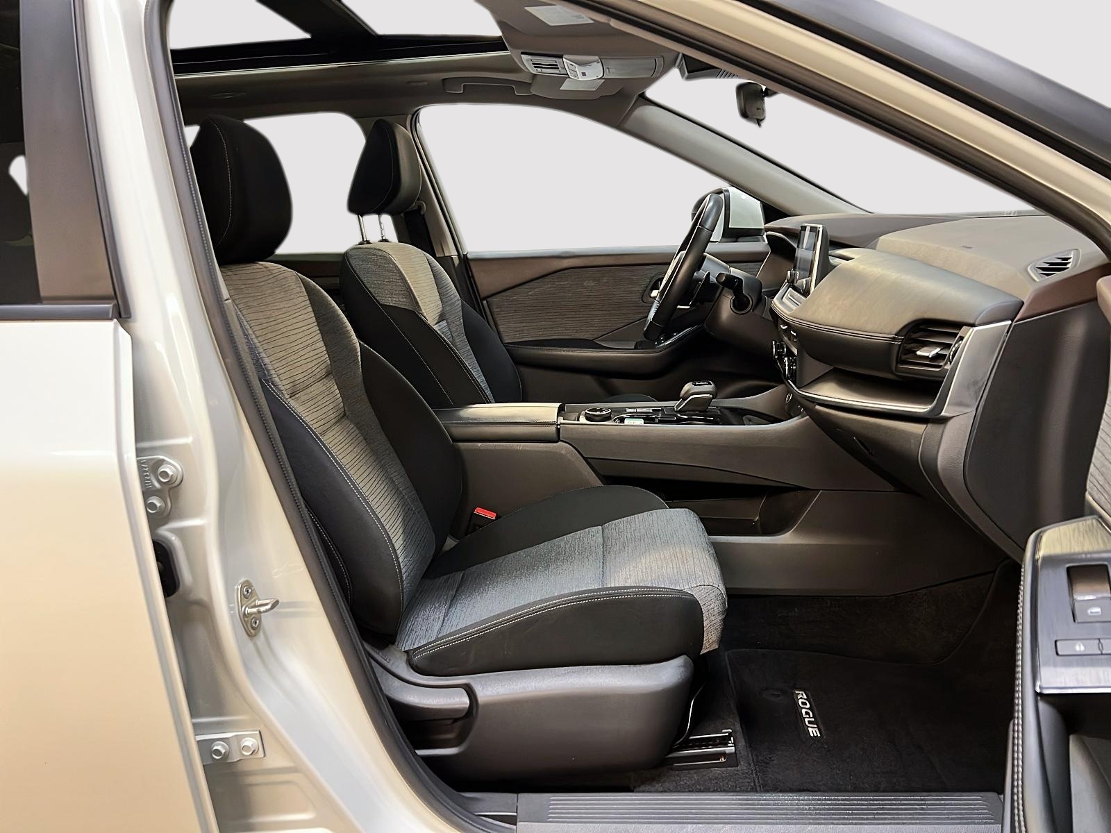 Nissan Rogue SV TOIT PANO 4RM 2023 — photo 8