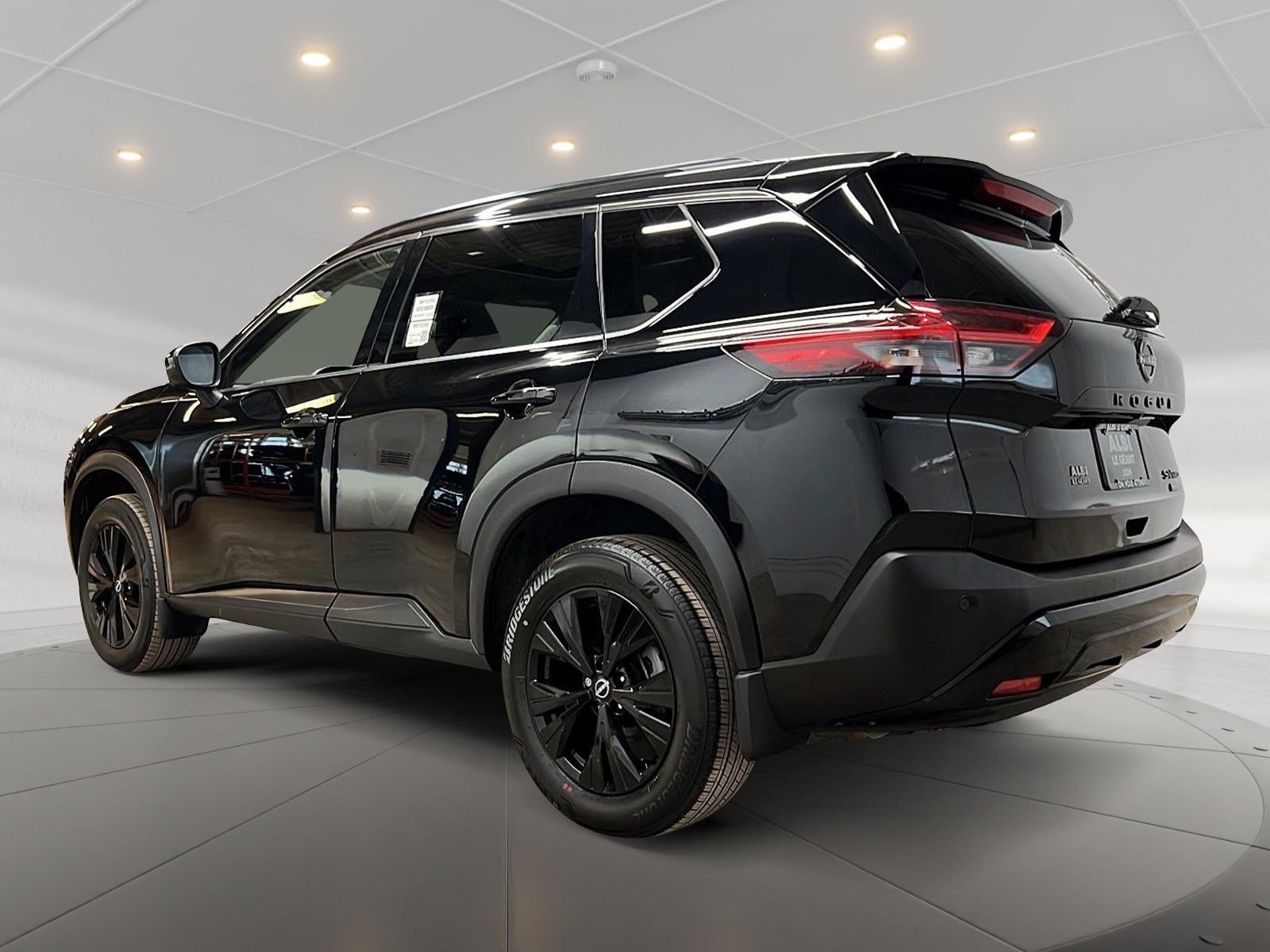 Nissan Rogue SV MIDNIGHT CUIR TOIT PANO 4RM 2023 — photo 6