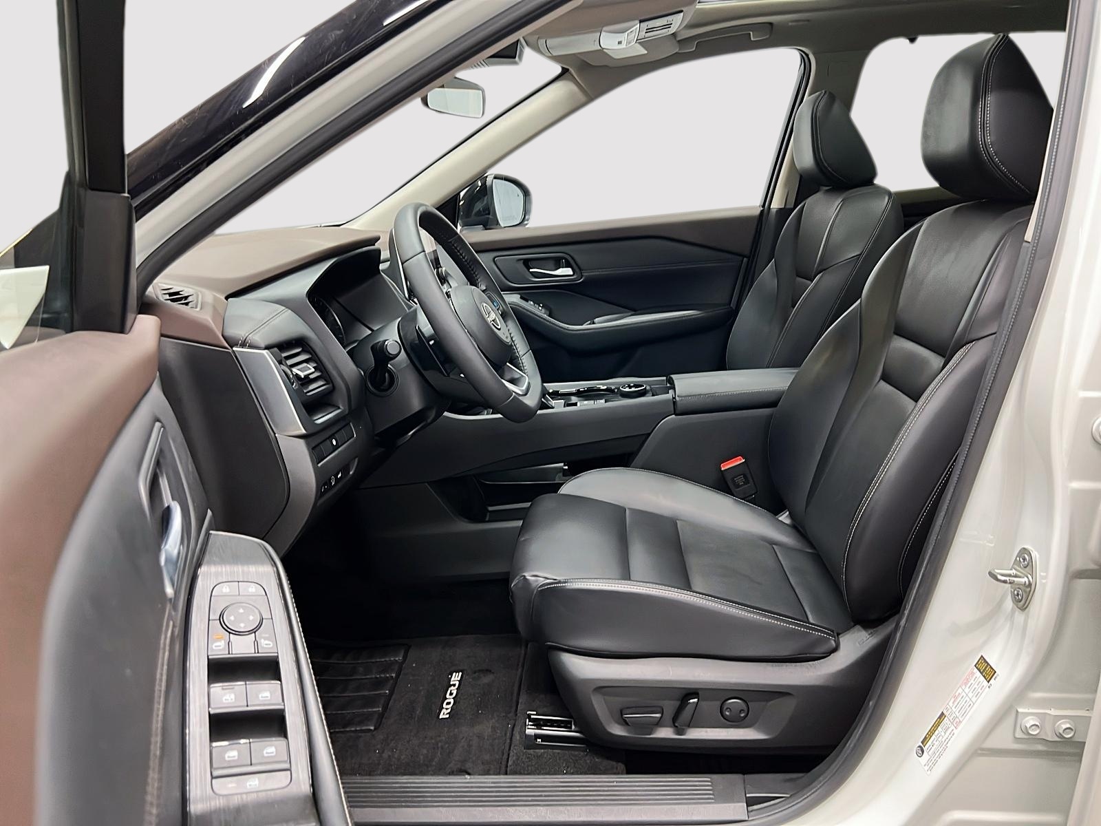 Nissan Rogue SV MIDNIGHT CUIR TOIT PANO 4RM 2023 — photo 7