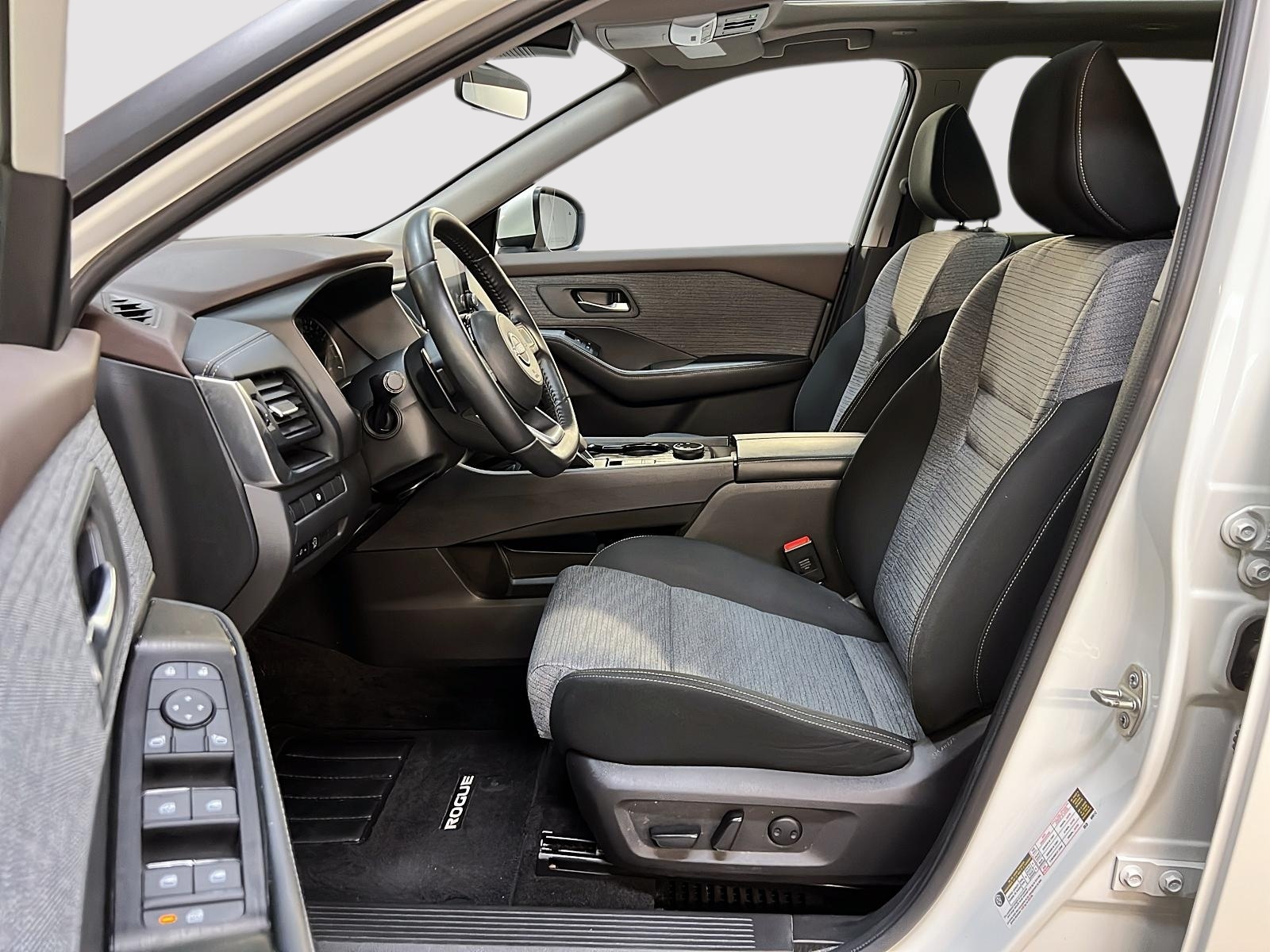 Nissan Rogue SV TOIT PANO 4RM 2023 — photo 7