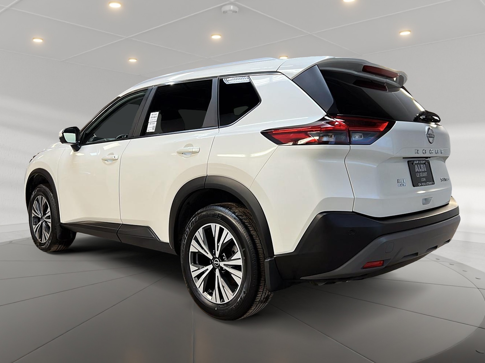 Nissan Rogue SV TOIT PANO 4RM 2023 — photo 6
