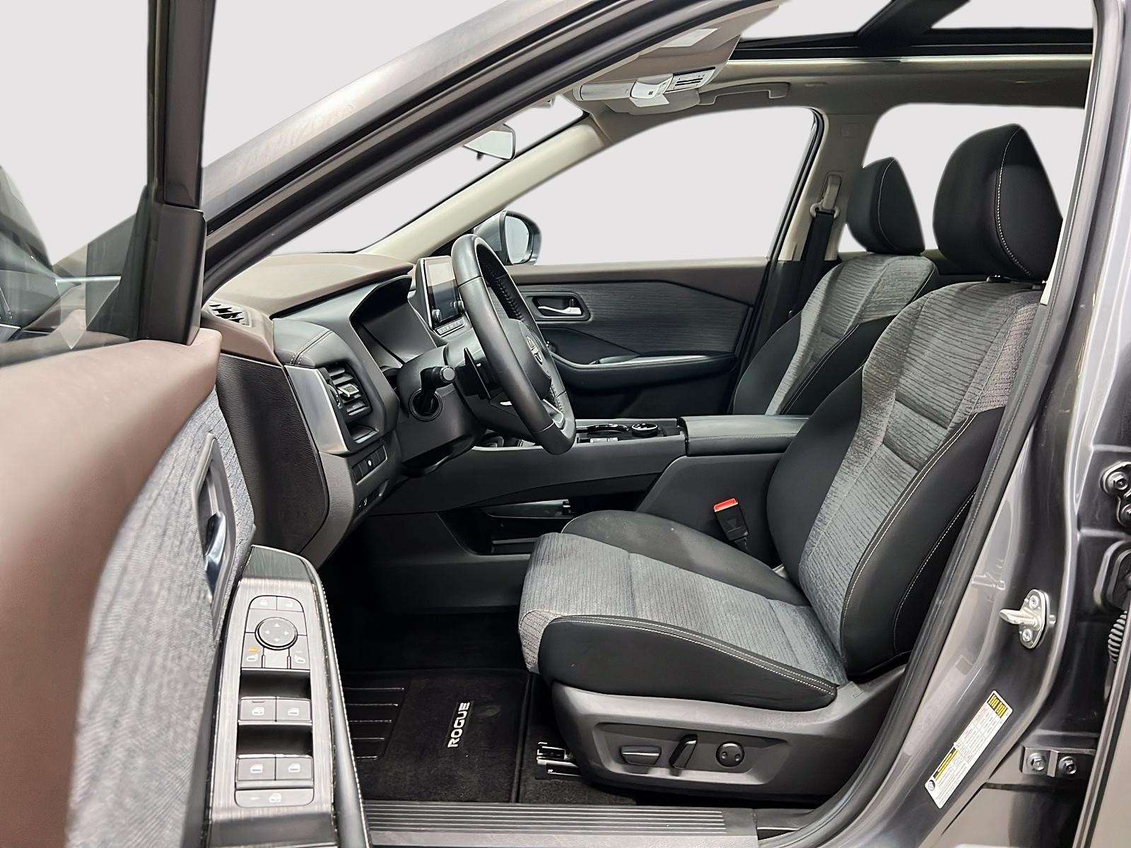 Nissan Rogue SV TOIT PANO 4RM 2023 — photo 7