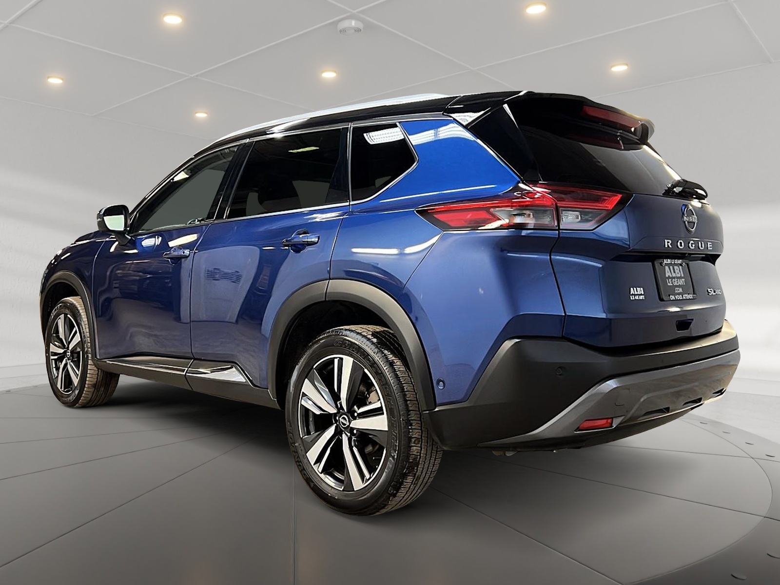 Nissan Rogue SL CUIR TOIT PANO NAV 4RM 2023 — photo 6