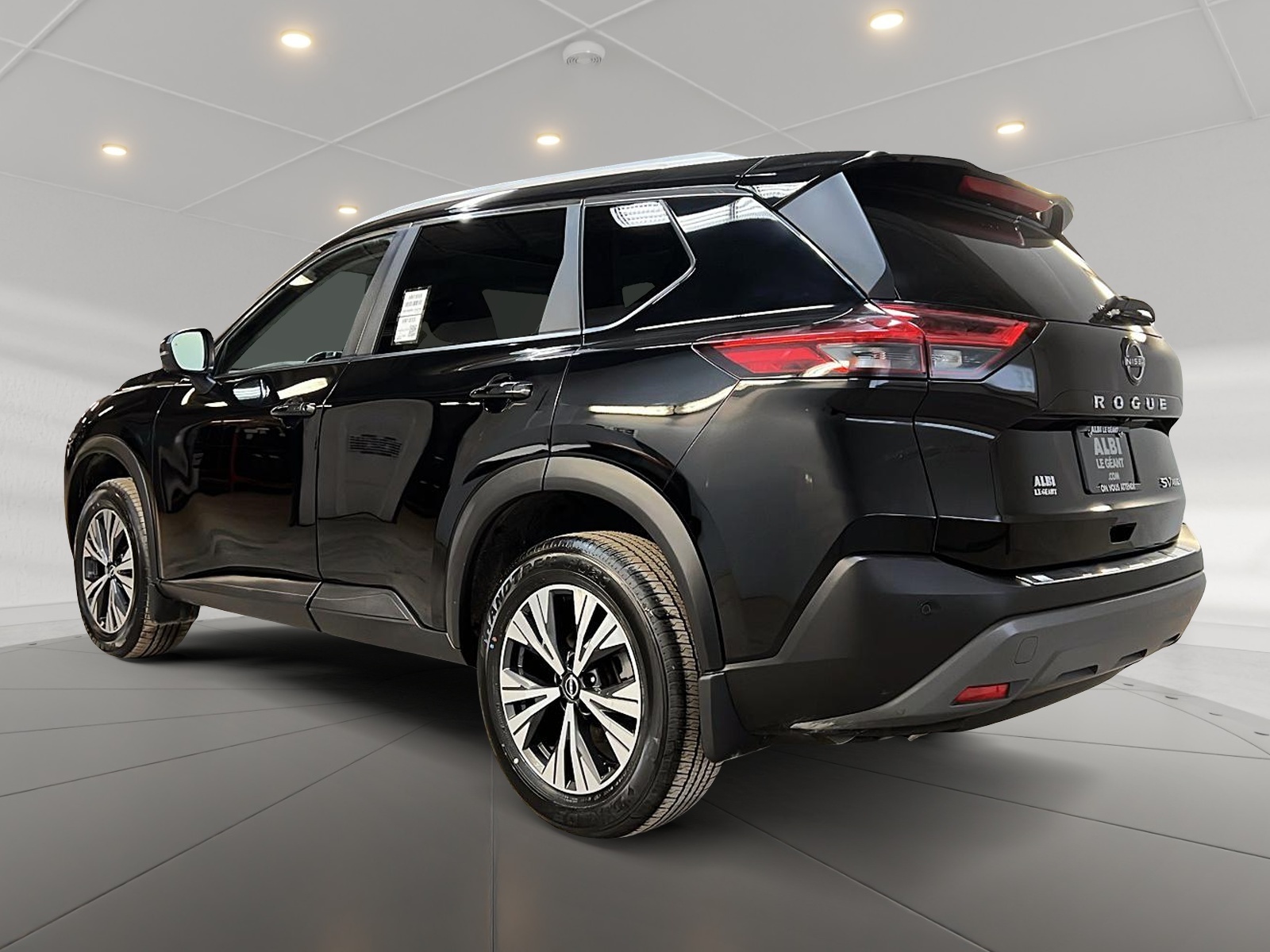 Nissan Rogue SV TOIT PANO 4RM 2023 — photo 6