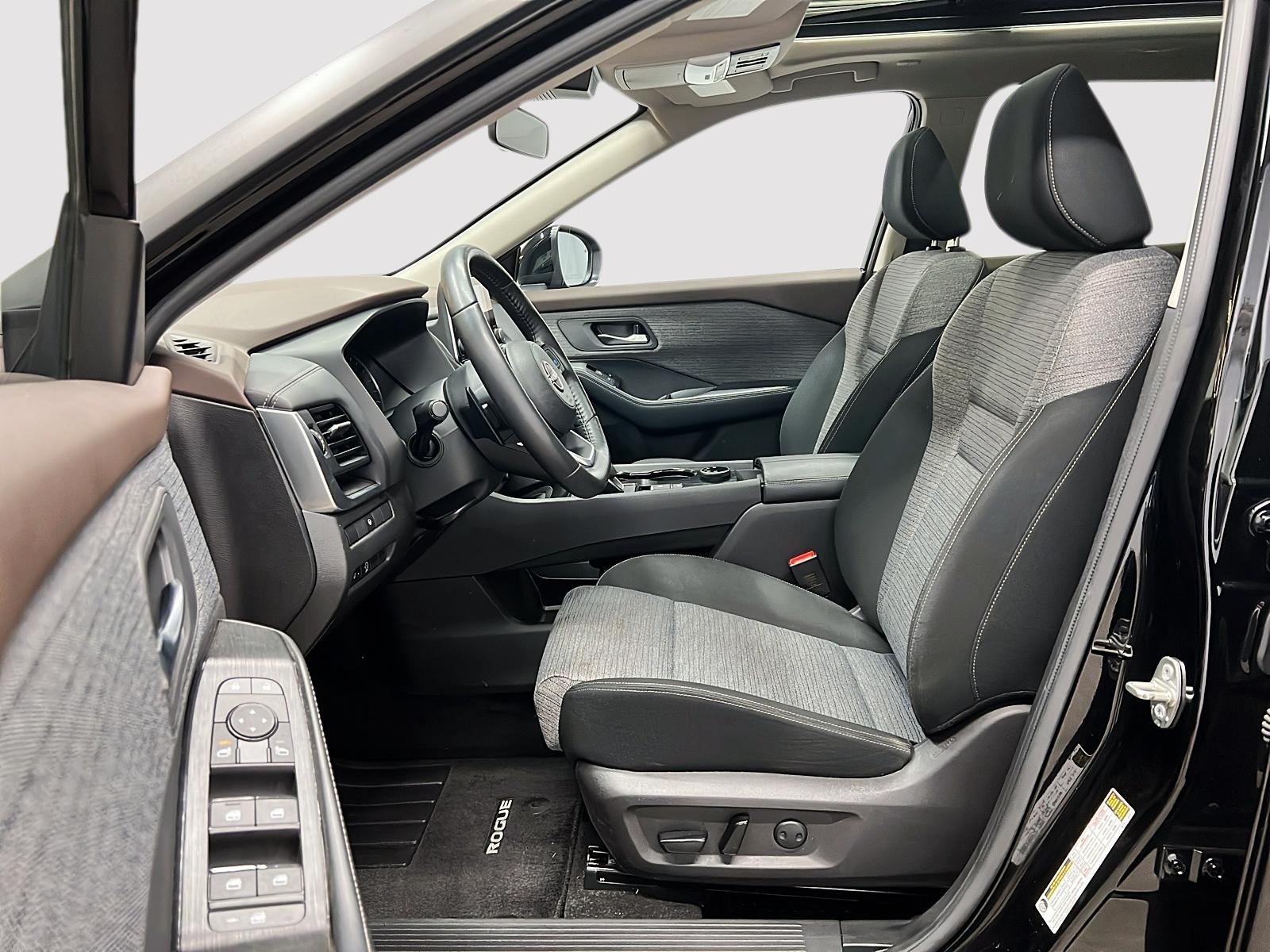 Nissan Rogue SV TOIT PANO 4RM 2023 — photo 7