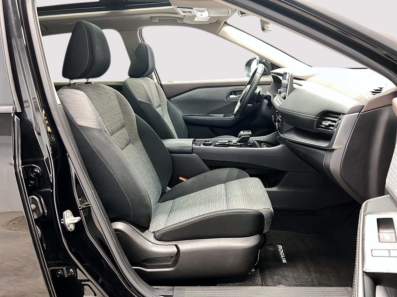 Nissan Rogue SV TOIT PANO 4RM 2023 — photo 8