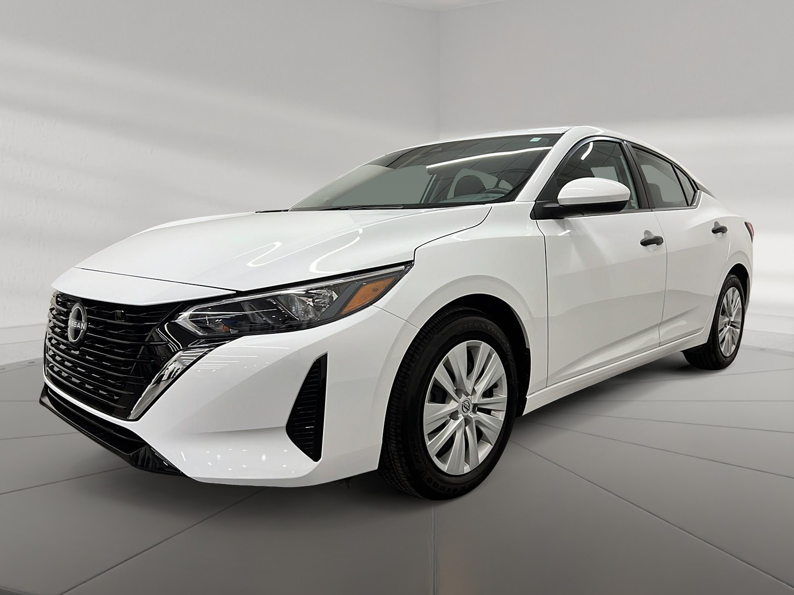 Nissan Sentra S PLUS 2024