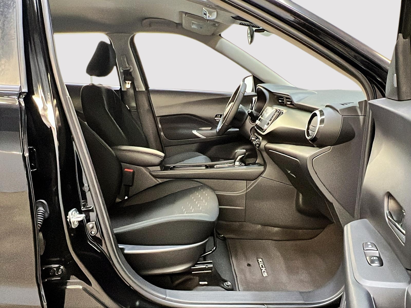 Nissan Kicks SV 2024 — photo 8