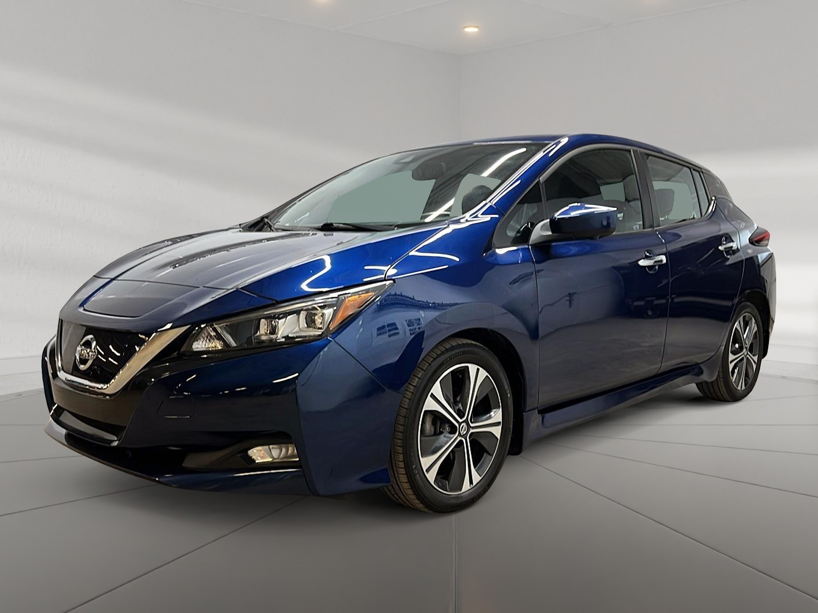 Nissan Leaf SV 2022