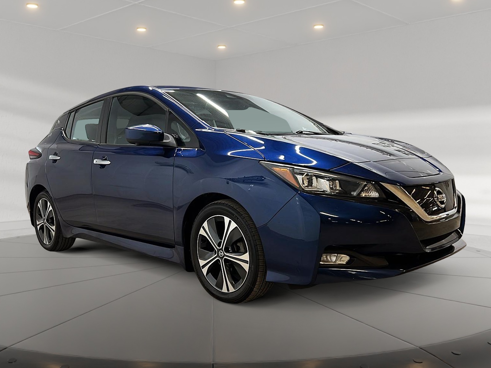 Nissan Leaf SV 2022 — photo 3
