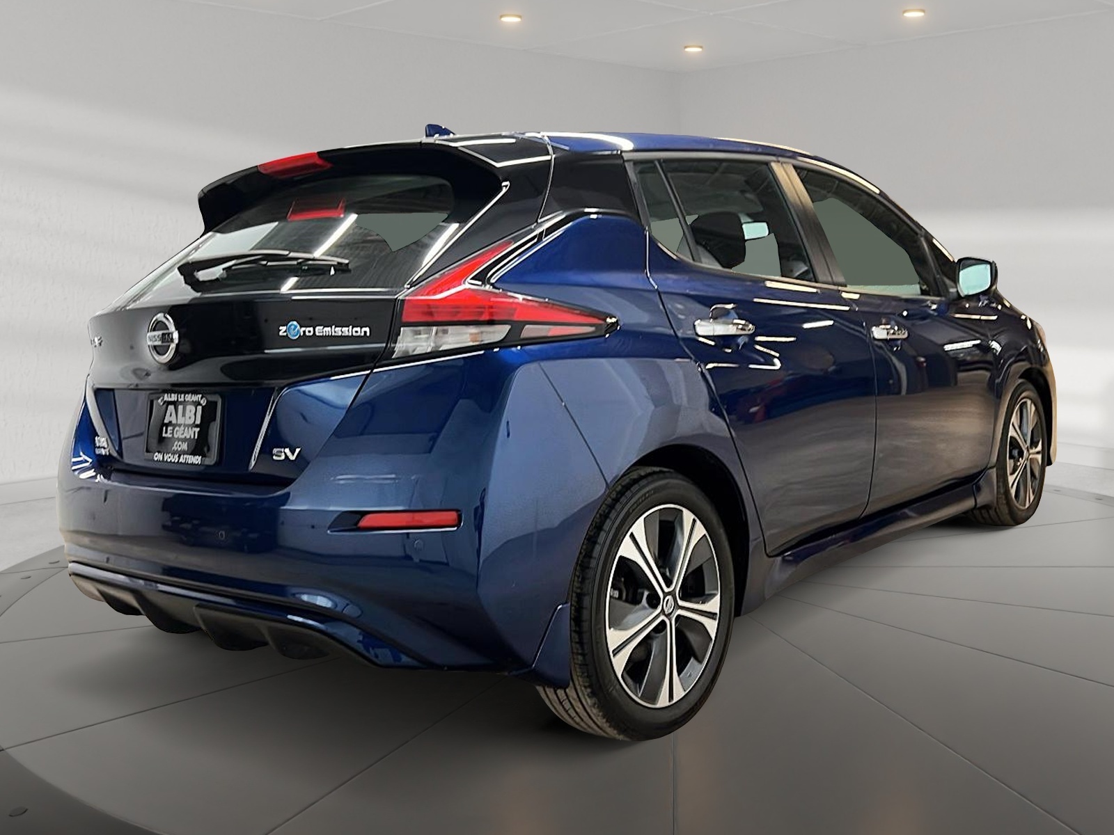 Nissan Leaf SV 2022 — photo 4