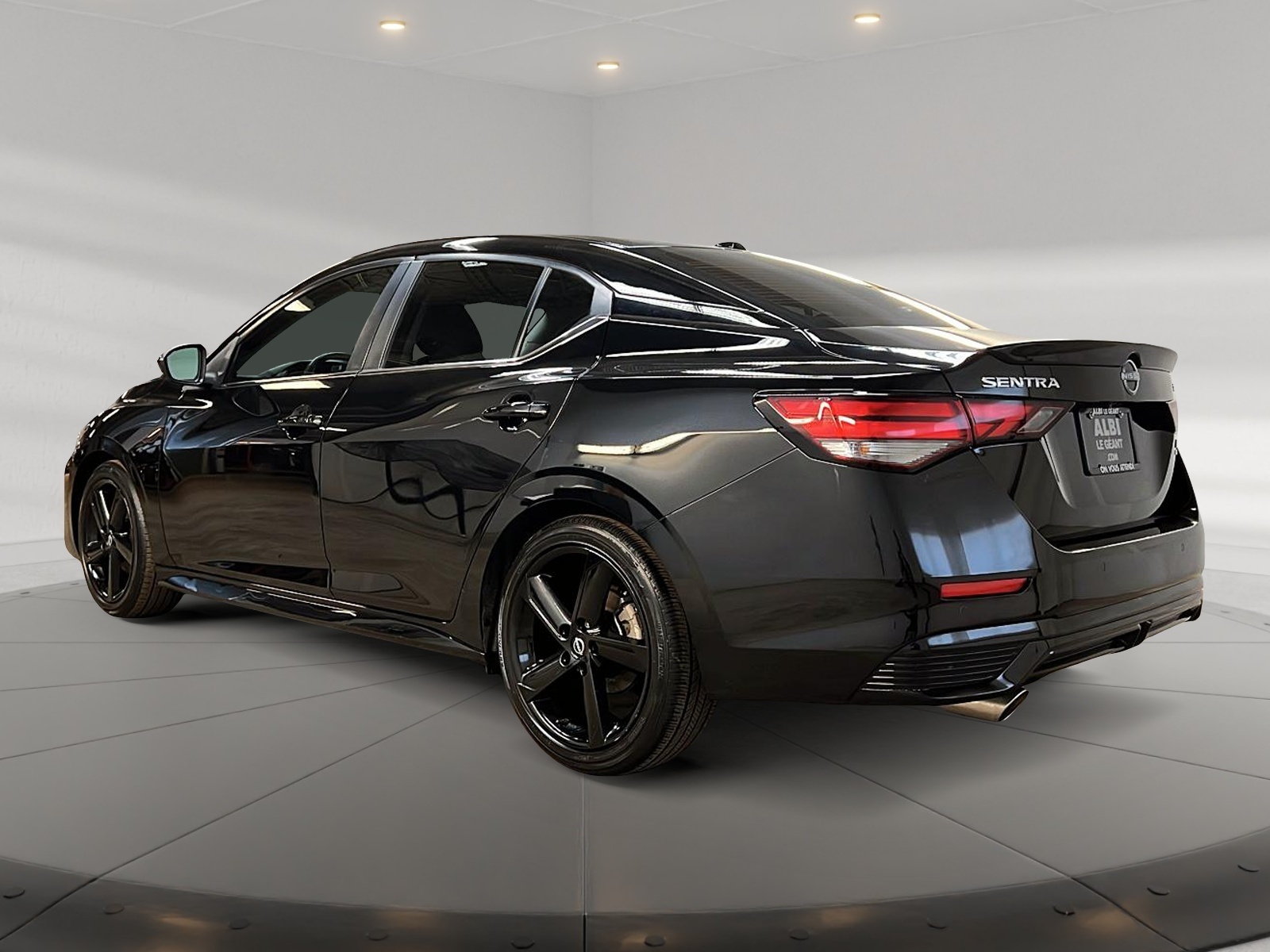 Nissan Sentra SR TOIT 2024 — photo 6