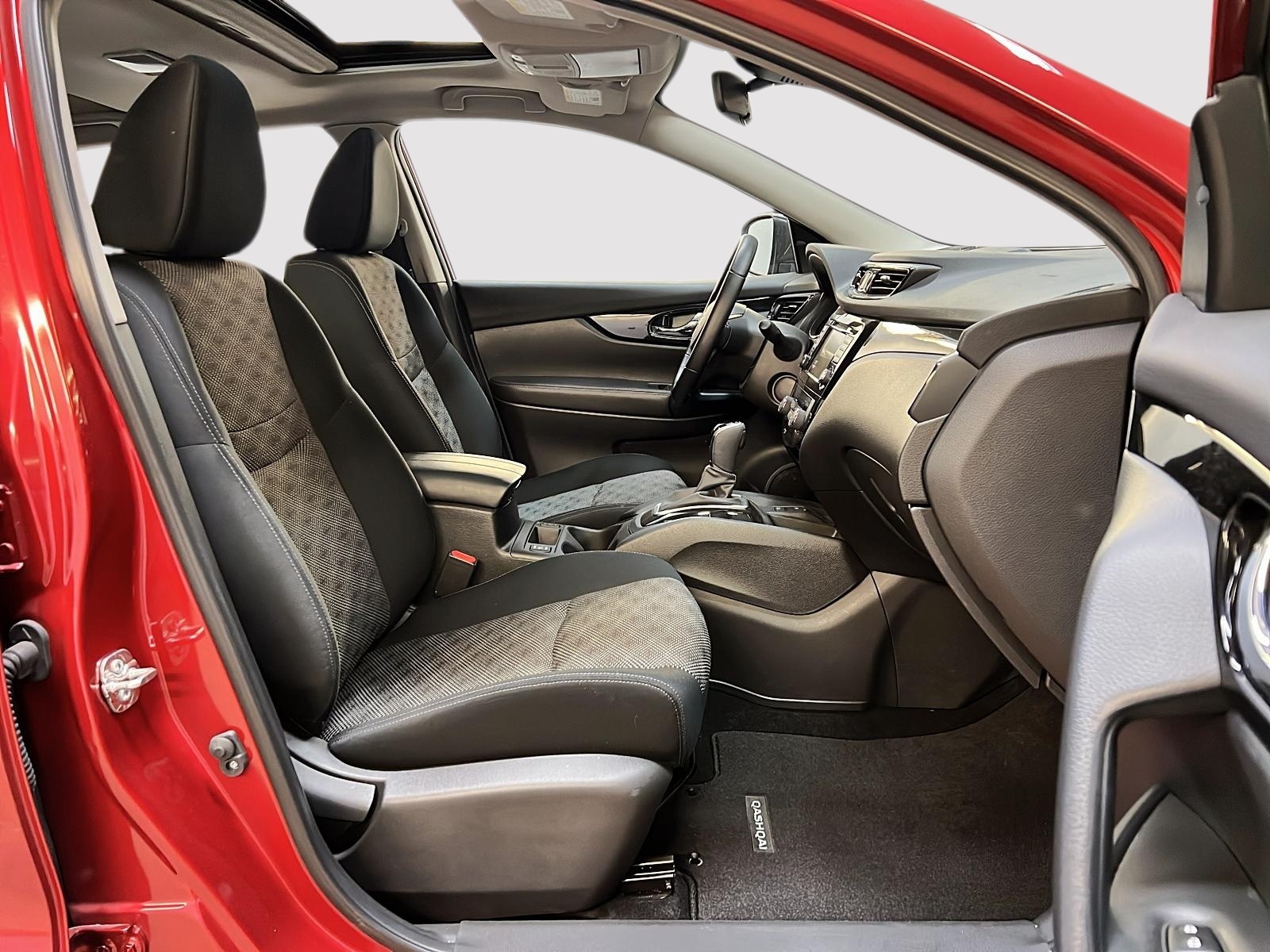Nissan Qashqai SV TOIT 4RM 2023 — photo 8
