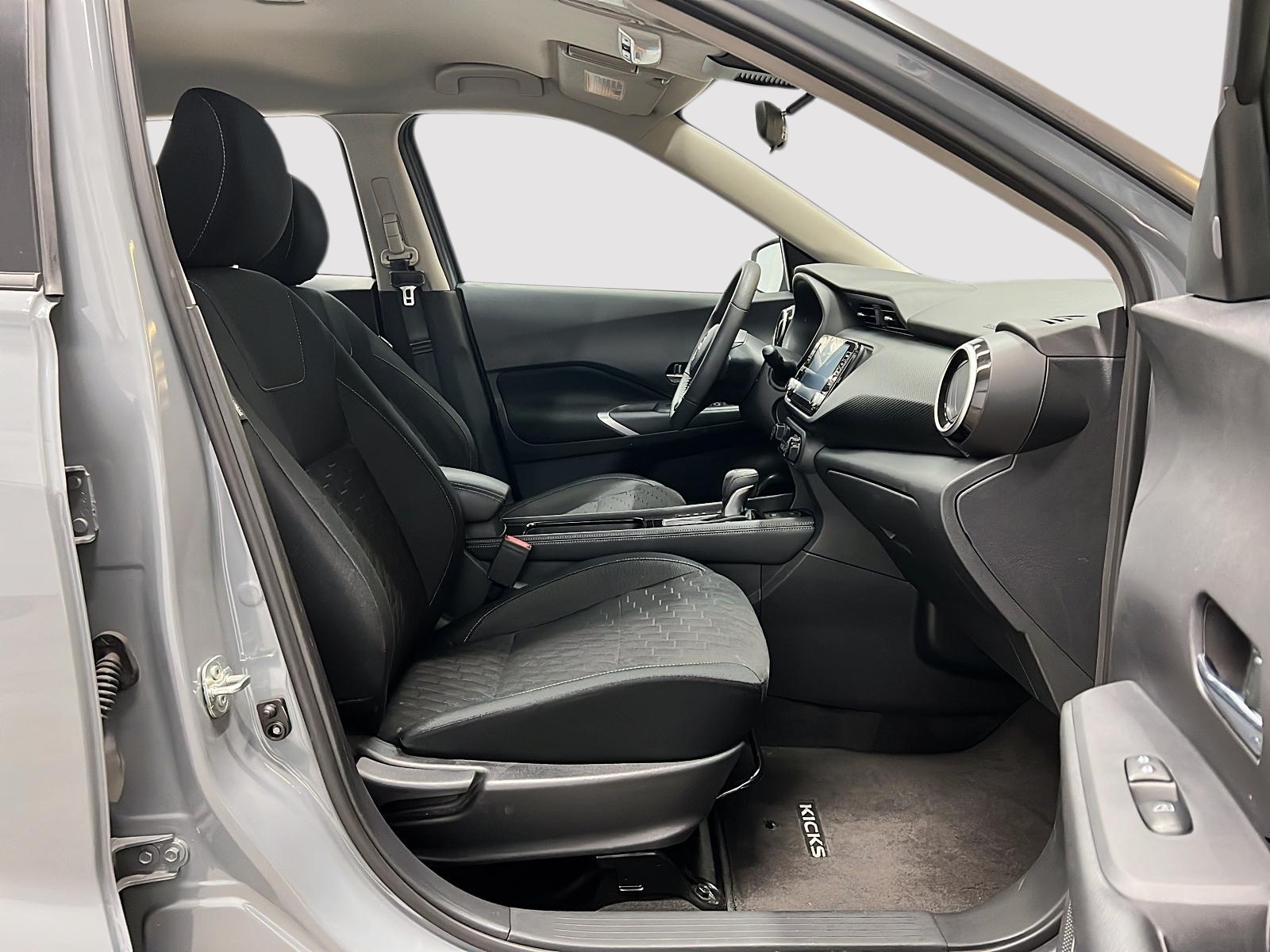 Nissan Kicks SV 2024 — photo 8