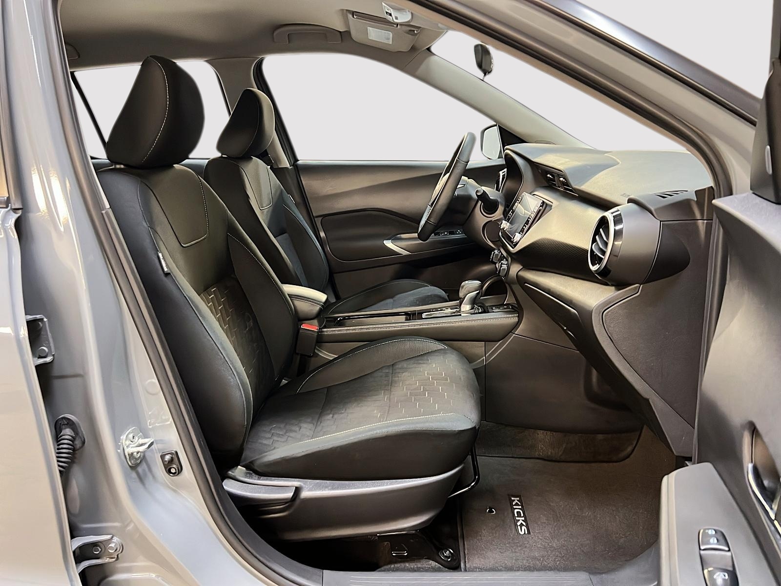 Nissan Kicks SV 2024 — photo 8