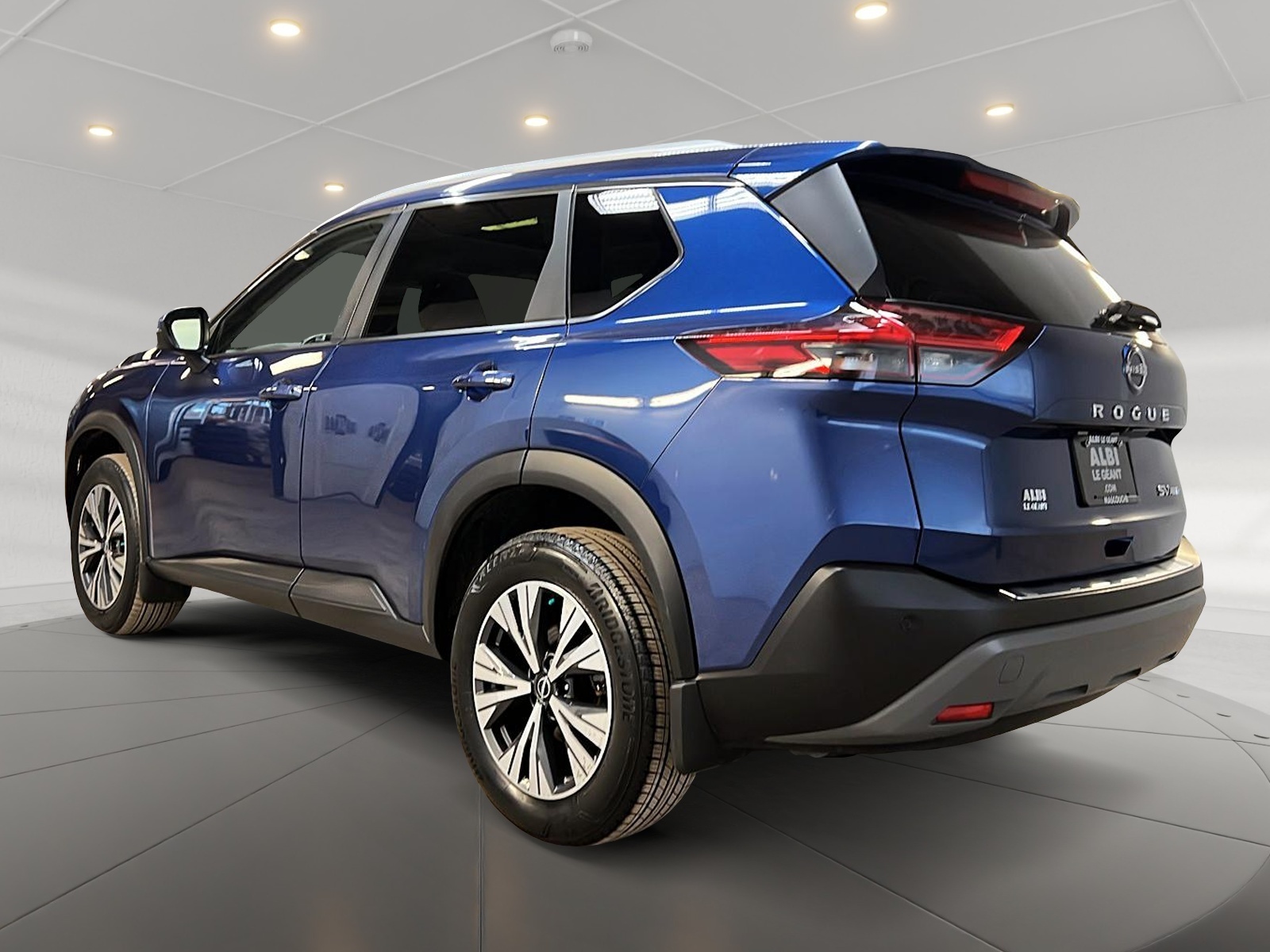 Nissan Rogue SV TOIT PANO 4RM 2023 — photo 6
