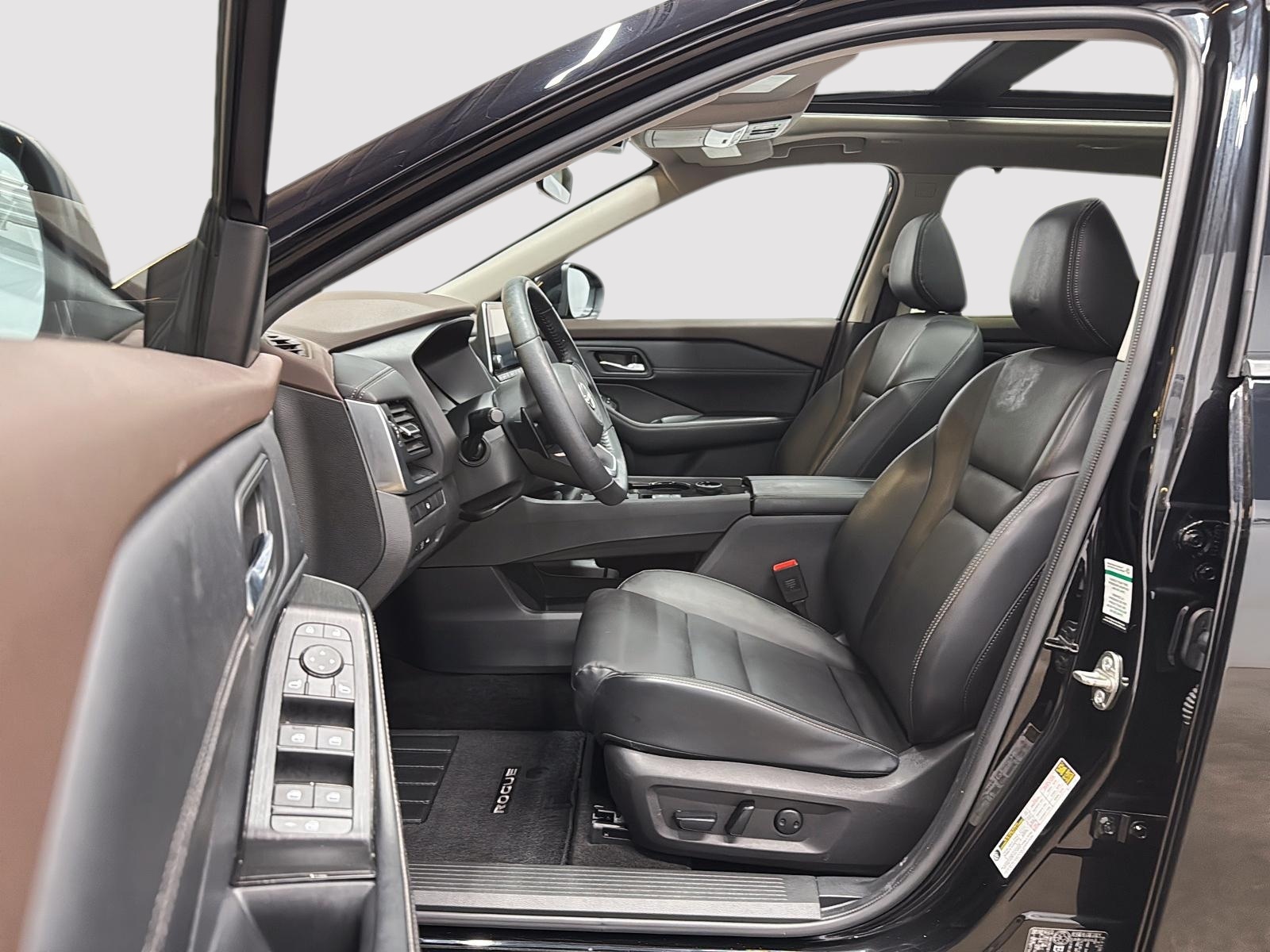 Nissan Rogue SV MIDNIGHT CUIR TOIT PANO 4RM 2023 — photo 7