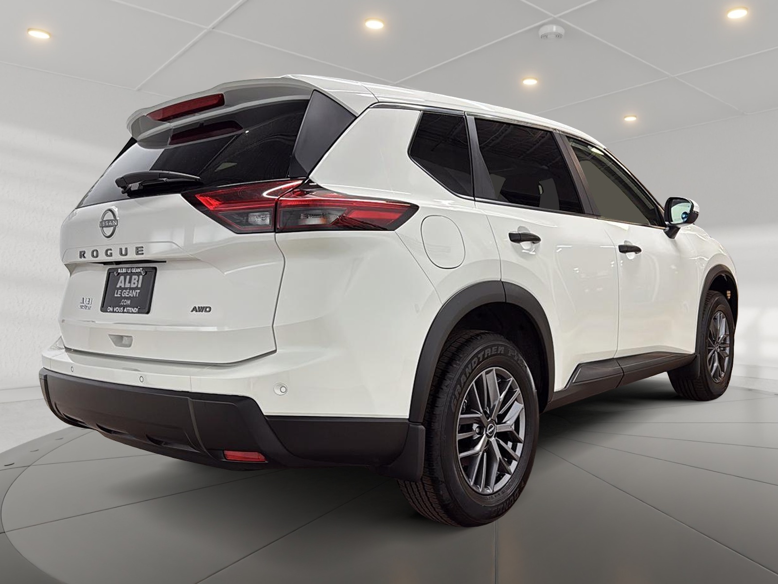 Nissan Rogue S 4RM 2025 — photo 4