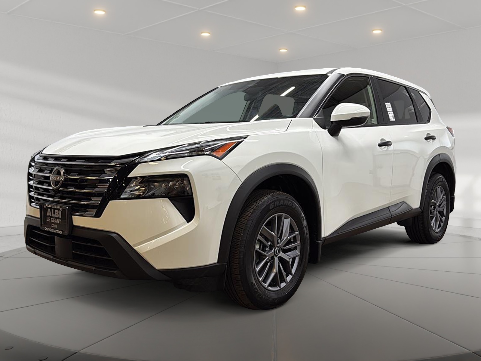 Nissan Rogue S 4RM 2025