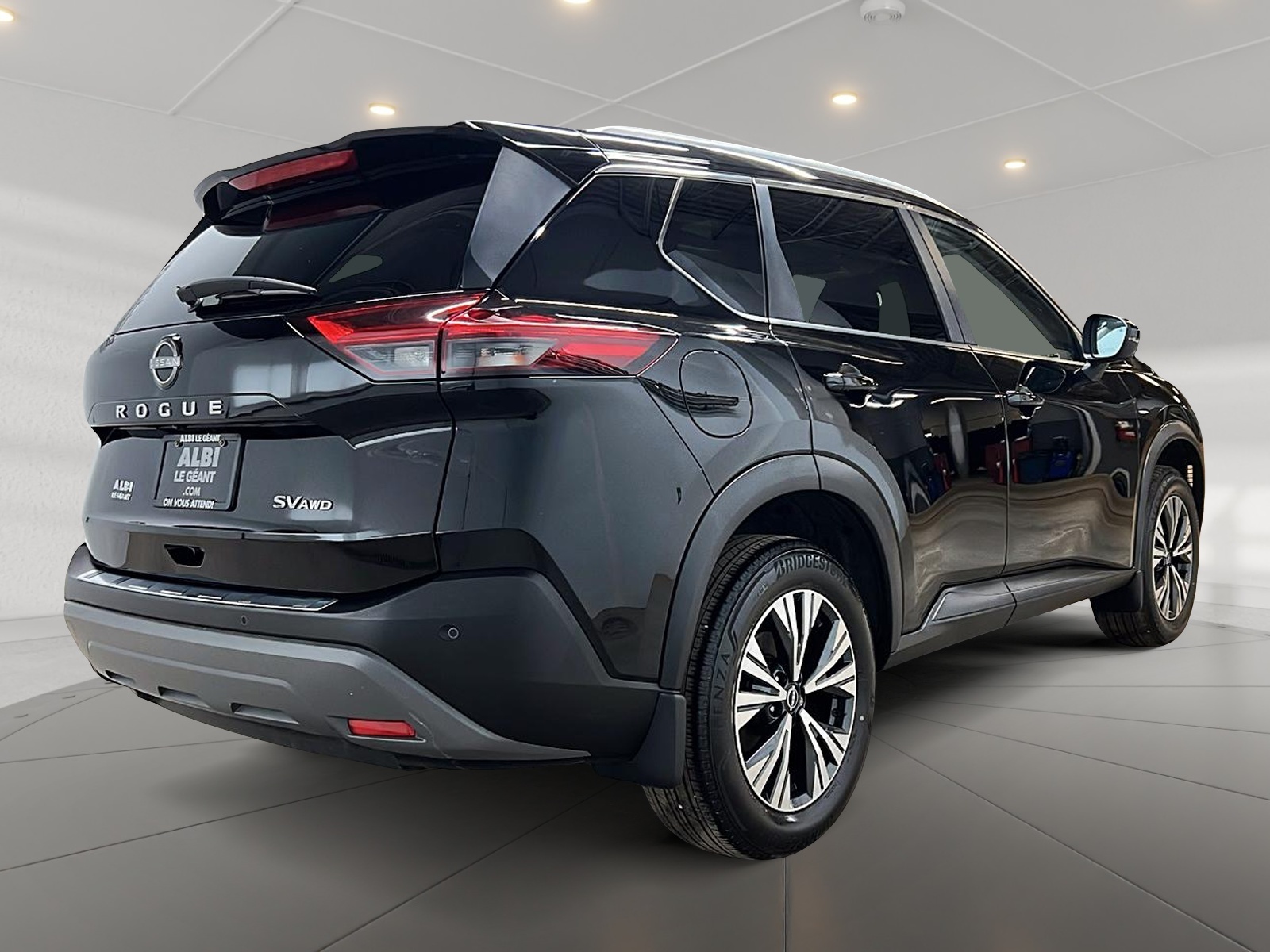Nissan Rogue SV TOIT PANO 4RM 2023 — photo 4