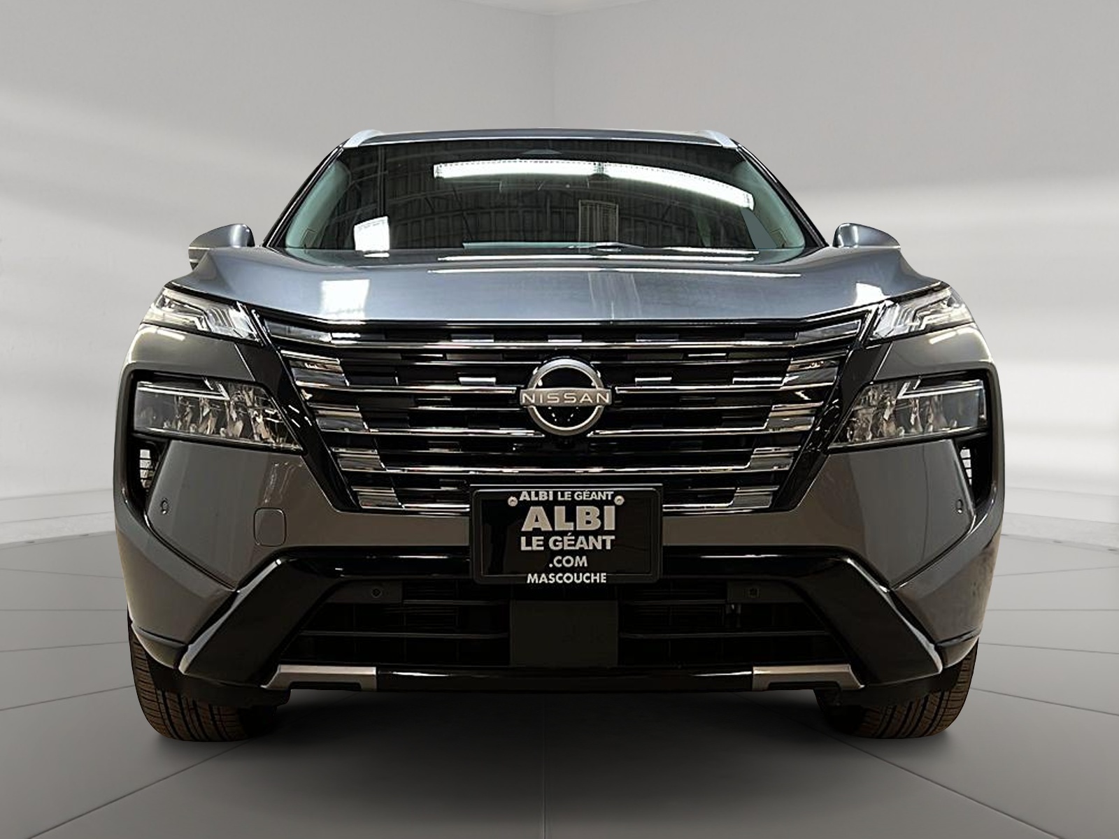 Nissan Rogue PLATINUM CUIR TOIT PANO NAV 4RM 2024 — photo 2