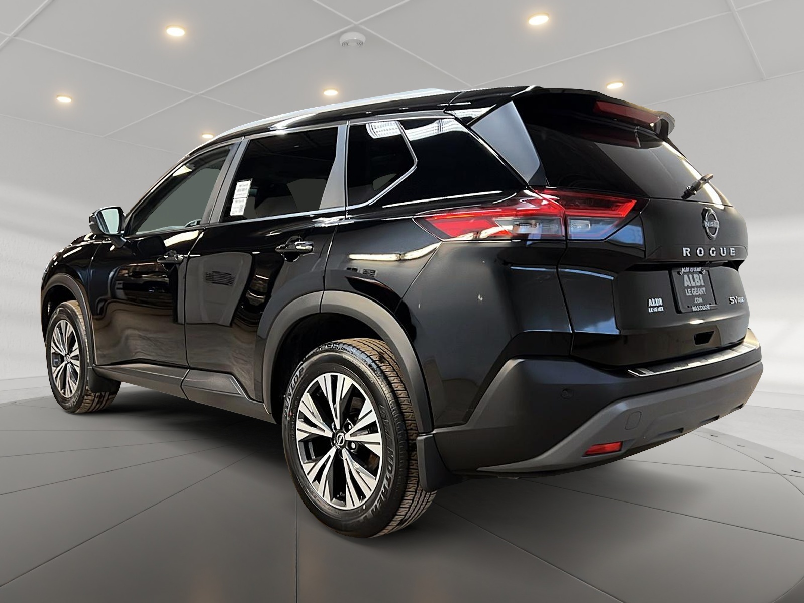 Nissan Rogue SV TOIT PANO 4RM 2023 — photo 6