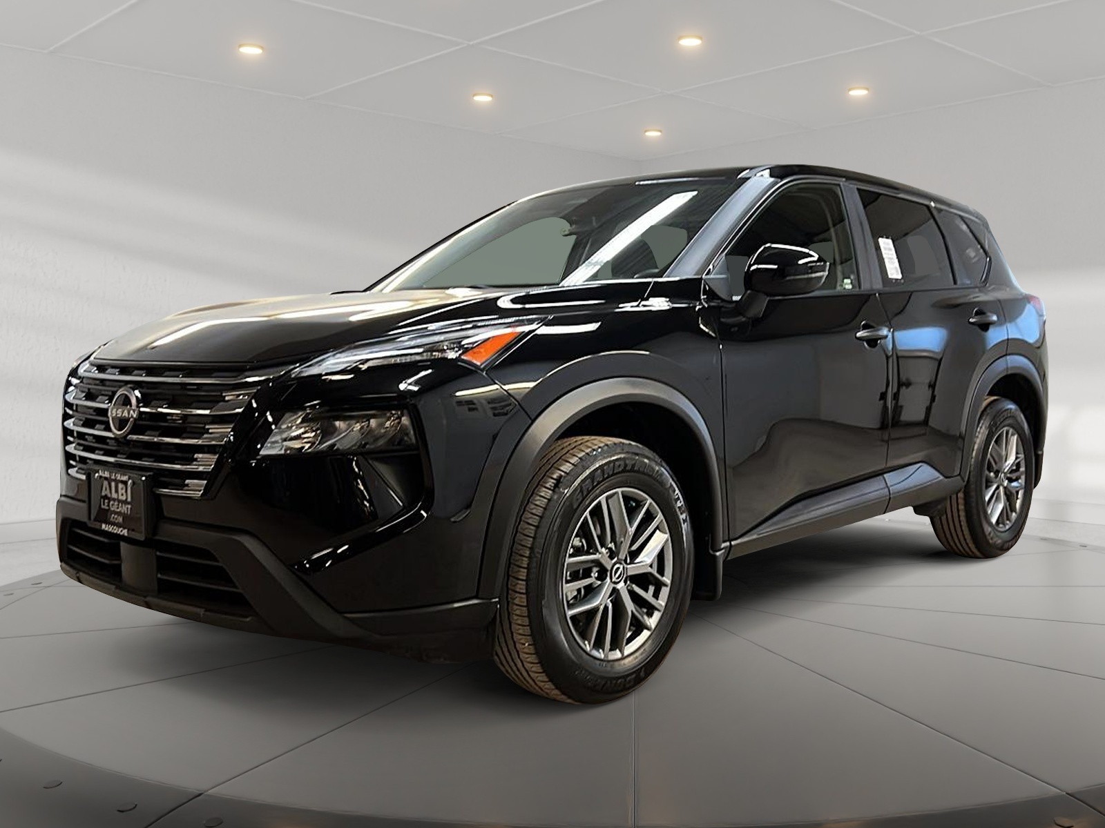 Nissan Rogue S 4RM 2024