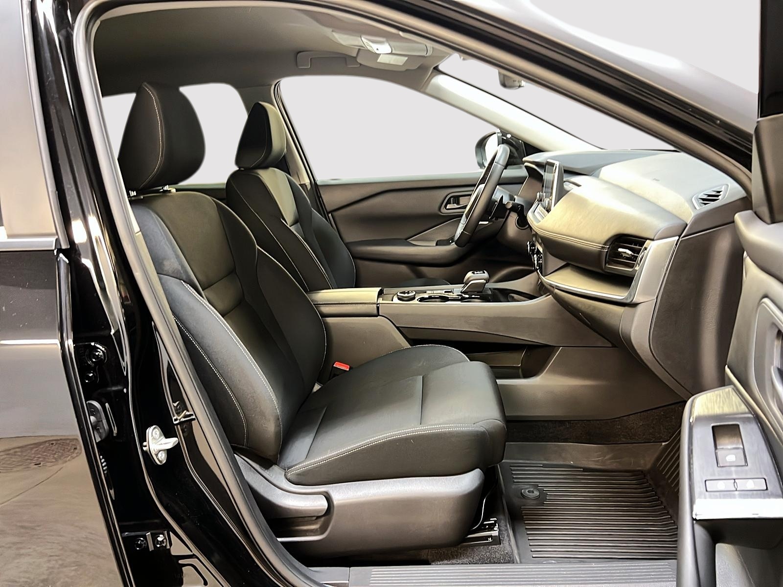 Nissan Rogue S 4RM 2024 — photo 8