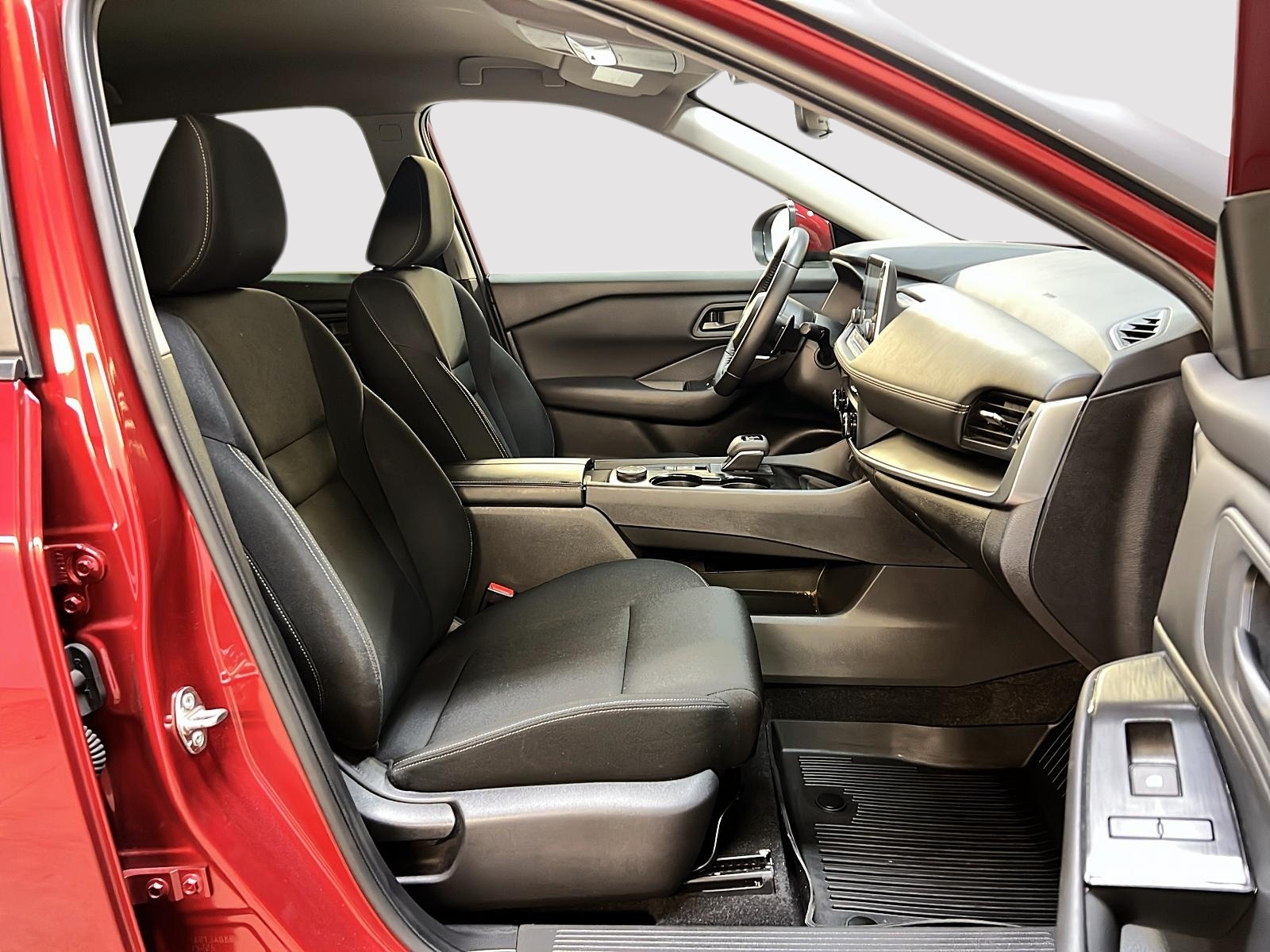 Nissan Rogue S 4RM 2024 — photo 8