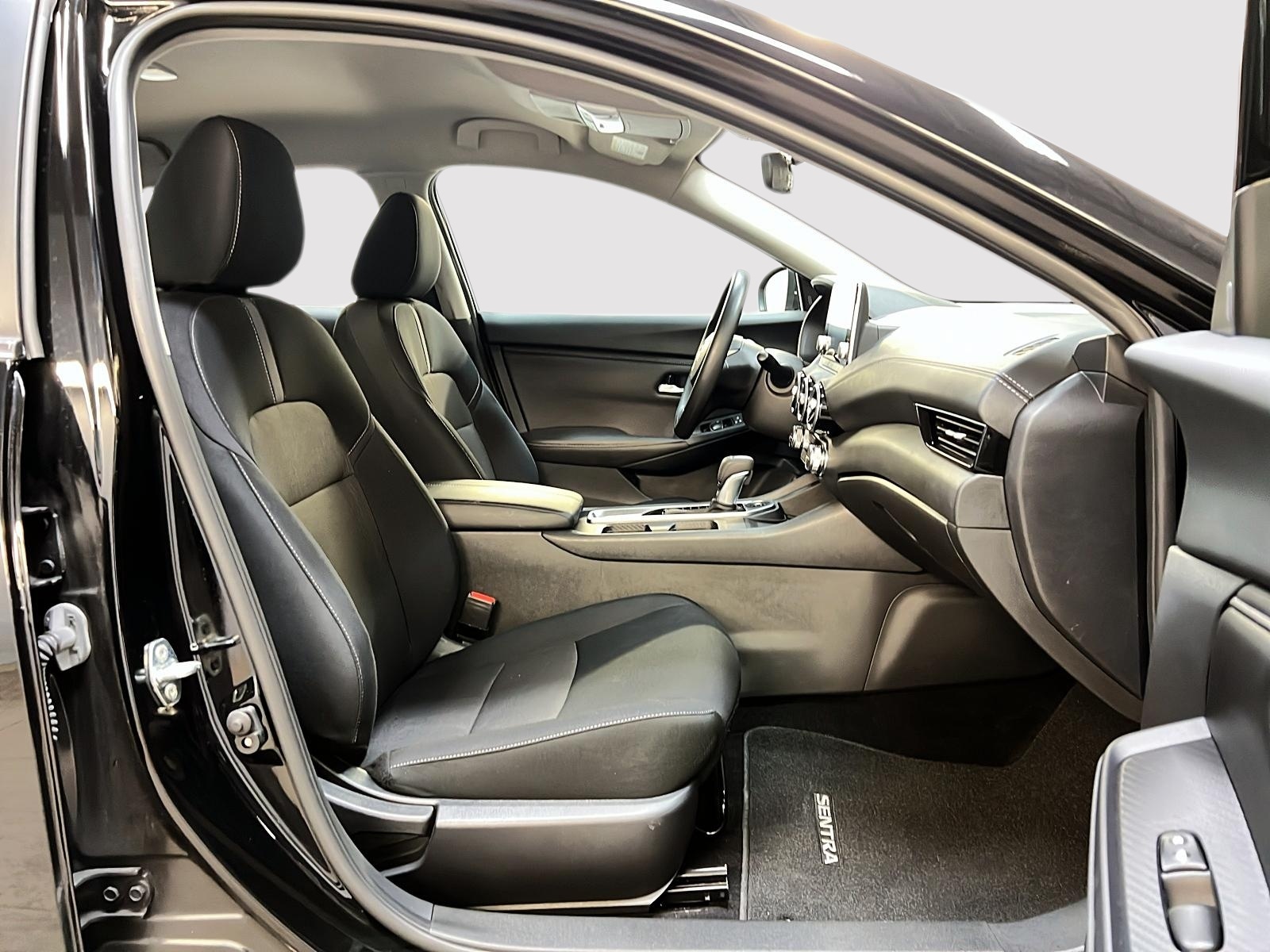 Nissan Sentra SV 2024 — photo 8