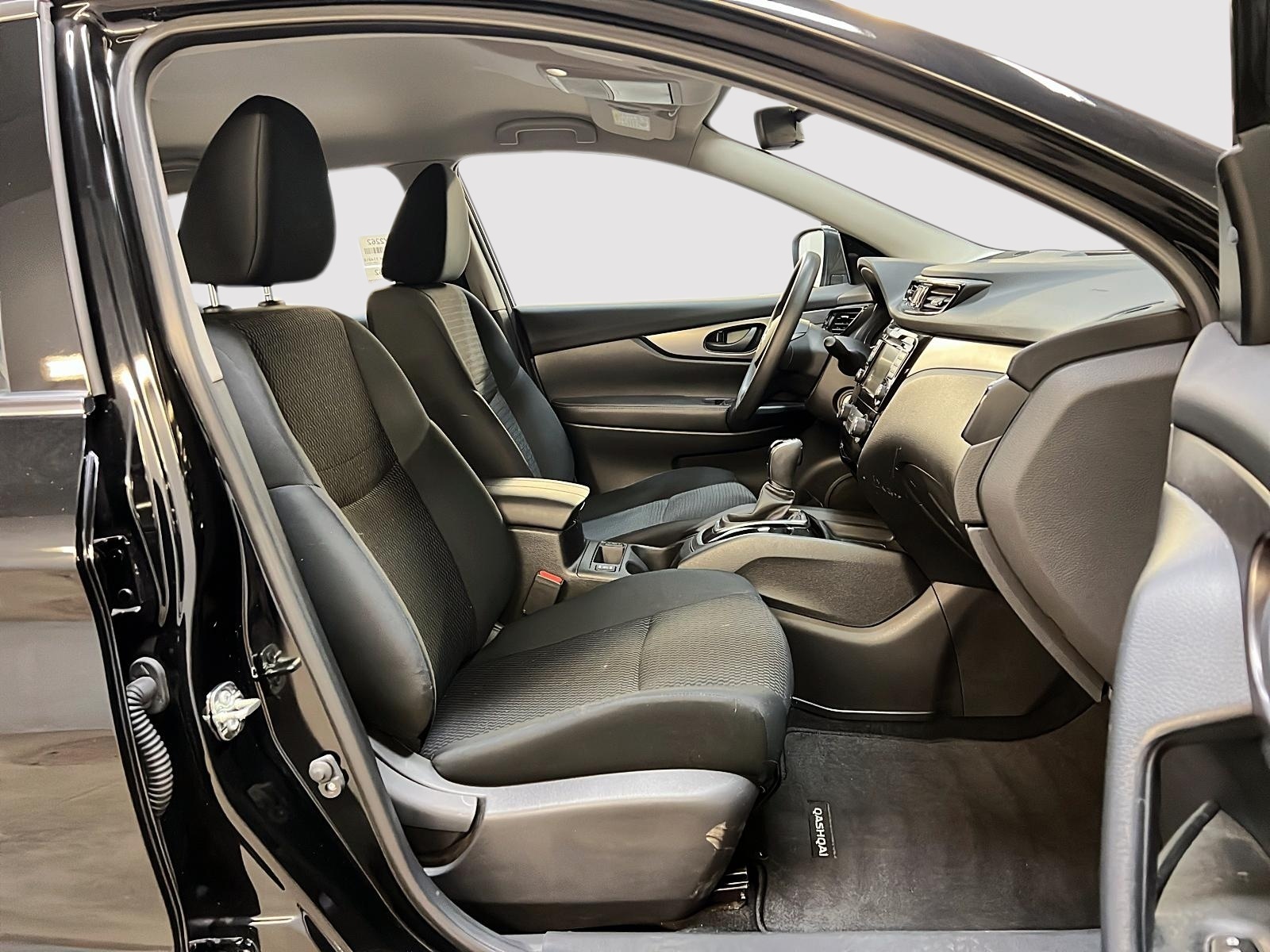 Nissan Qashqai S 4RM 2023 — photo 8
