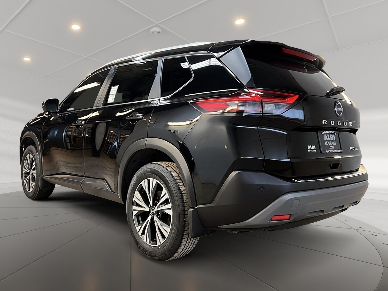 Nissan Rogue SV TOIT PANO 4RM 2023 — photo 6