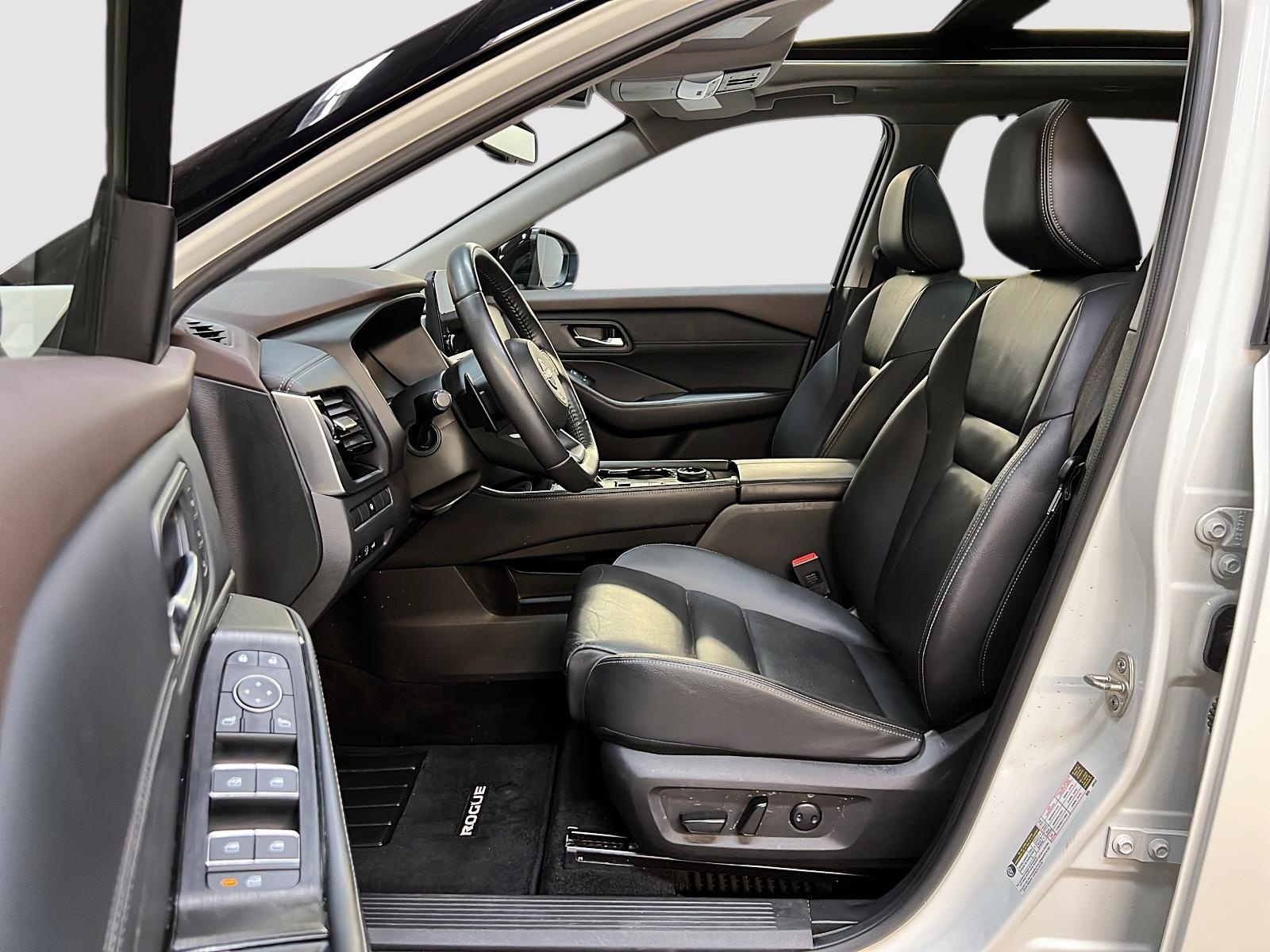 Nissan Rogue SL CUIR TOIT PANO NAV 4RM 2023 — photo 7