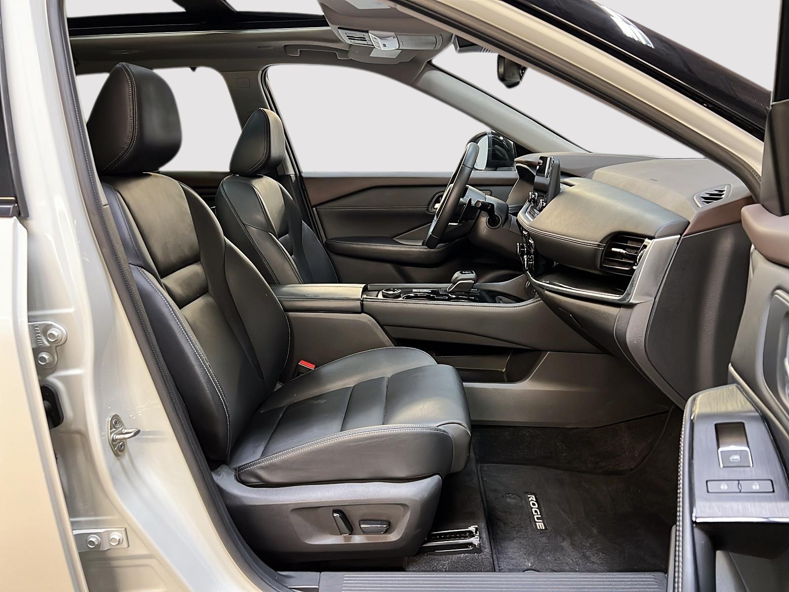 Nissan Rogue SL CUIR TOIT PANO NAV 4RM 2023 — photo 8