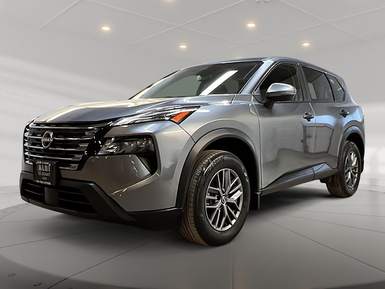 Nissan Rogue S 4RM 2024