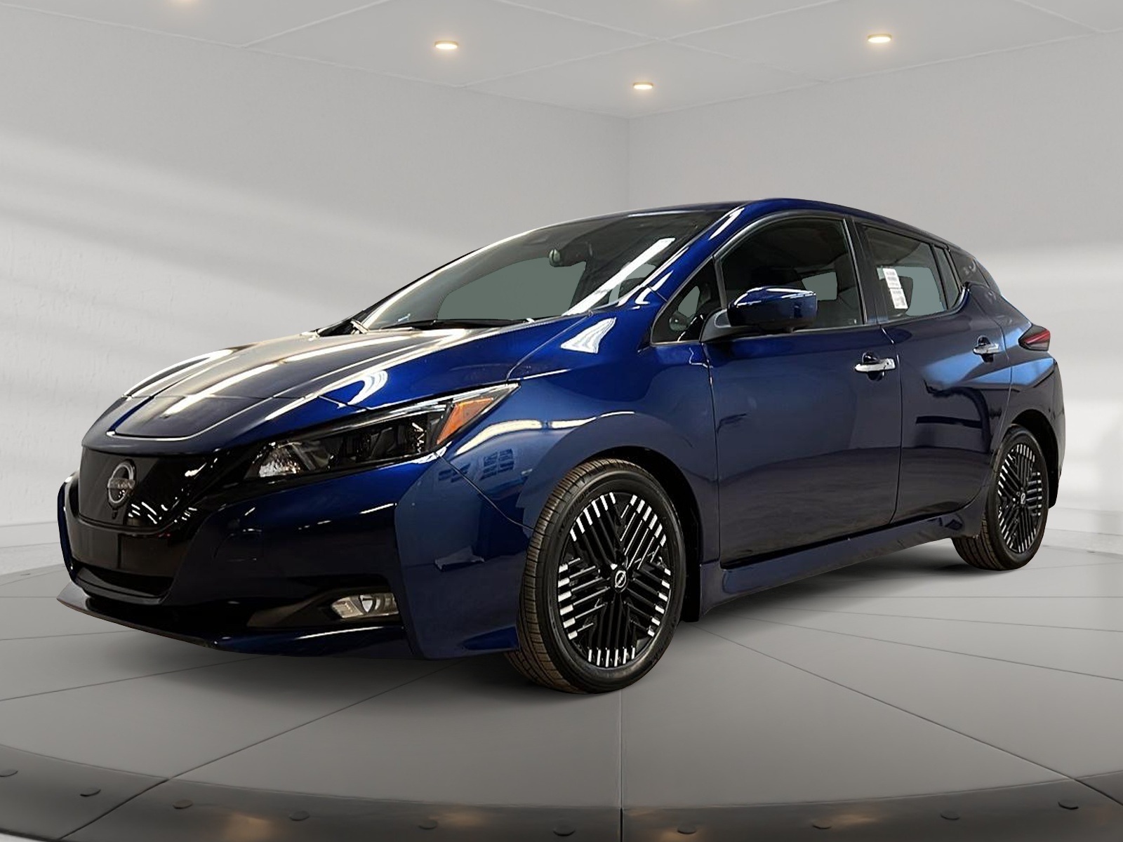 Nissan Leaf SV NAV 2023