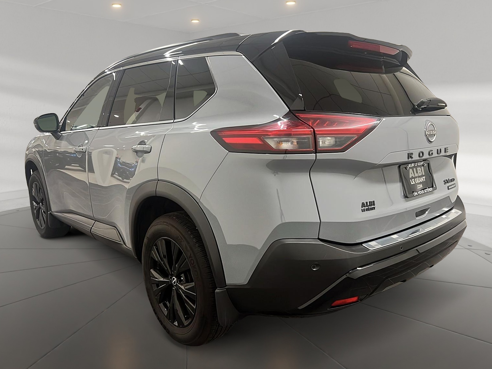 Nissan Rogue SV MIDNIGHT CUIR TOIT PANO 4RM 2023 — photo 6