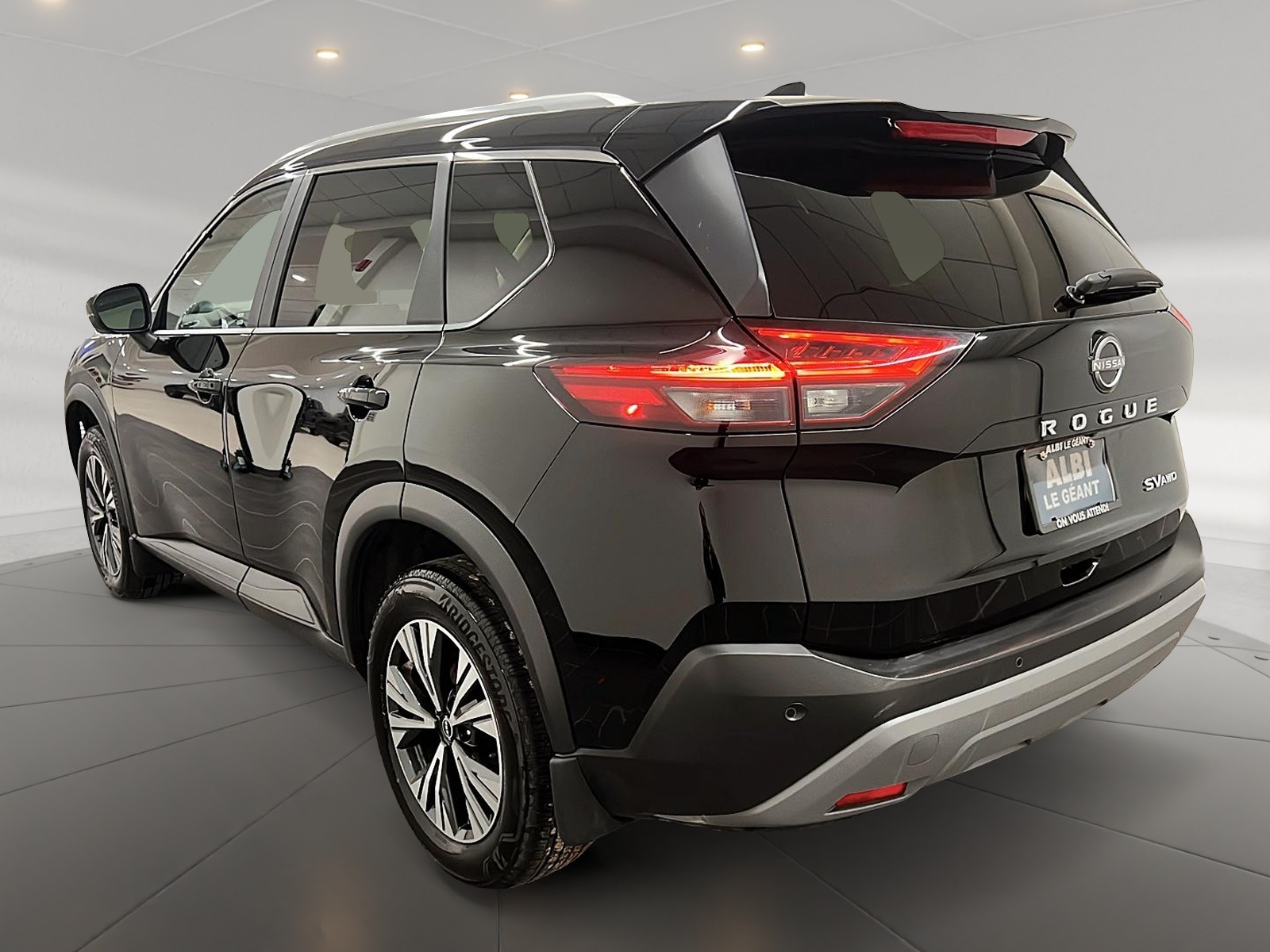 Nissan Rogue SV TOIT PANO 4RM 2023 — photo 5