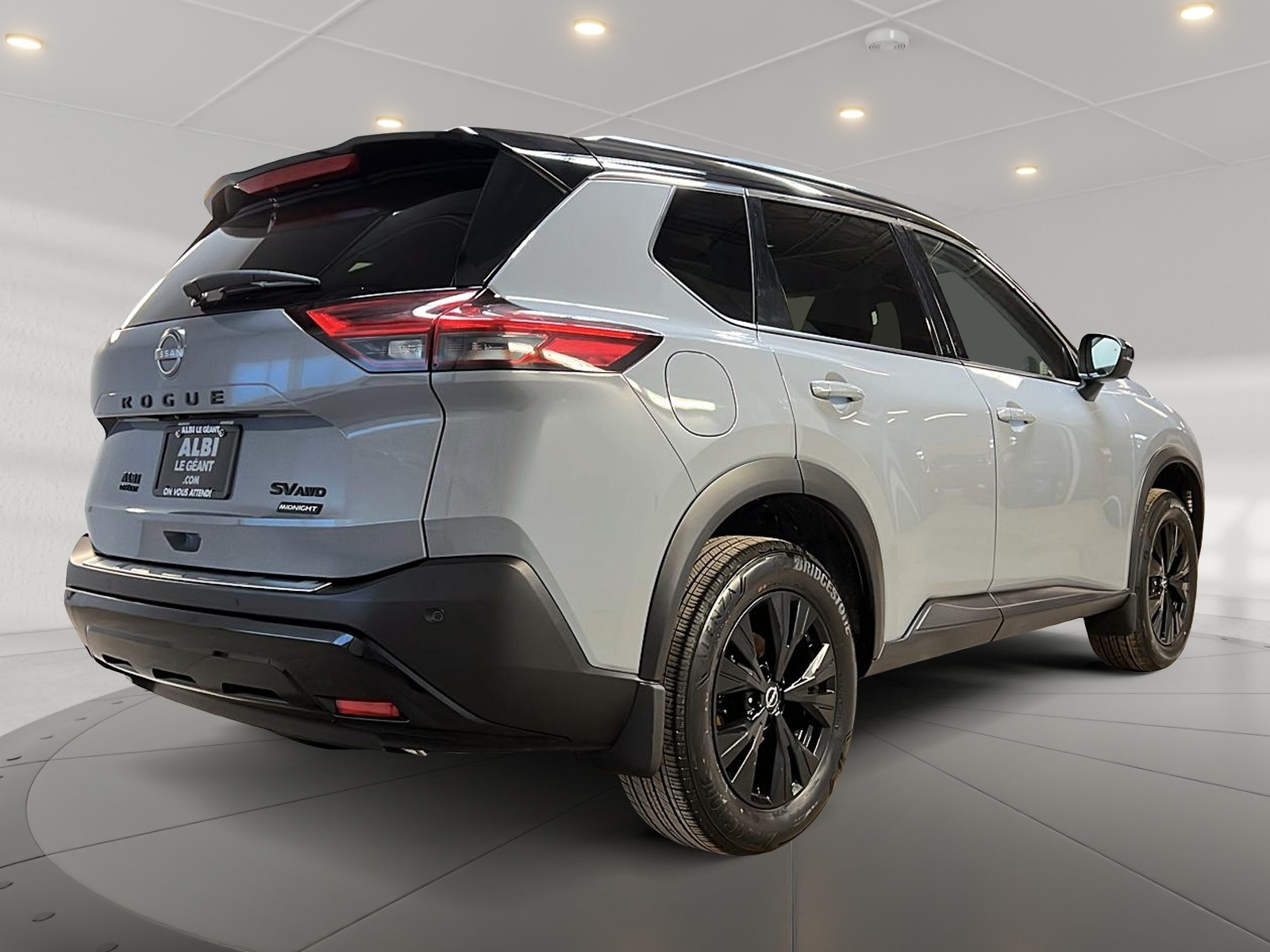Nissan Rogue SV MIDNIGHT CUIR TOIT PANO 4RM 2023 — photo 4
