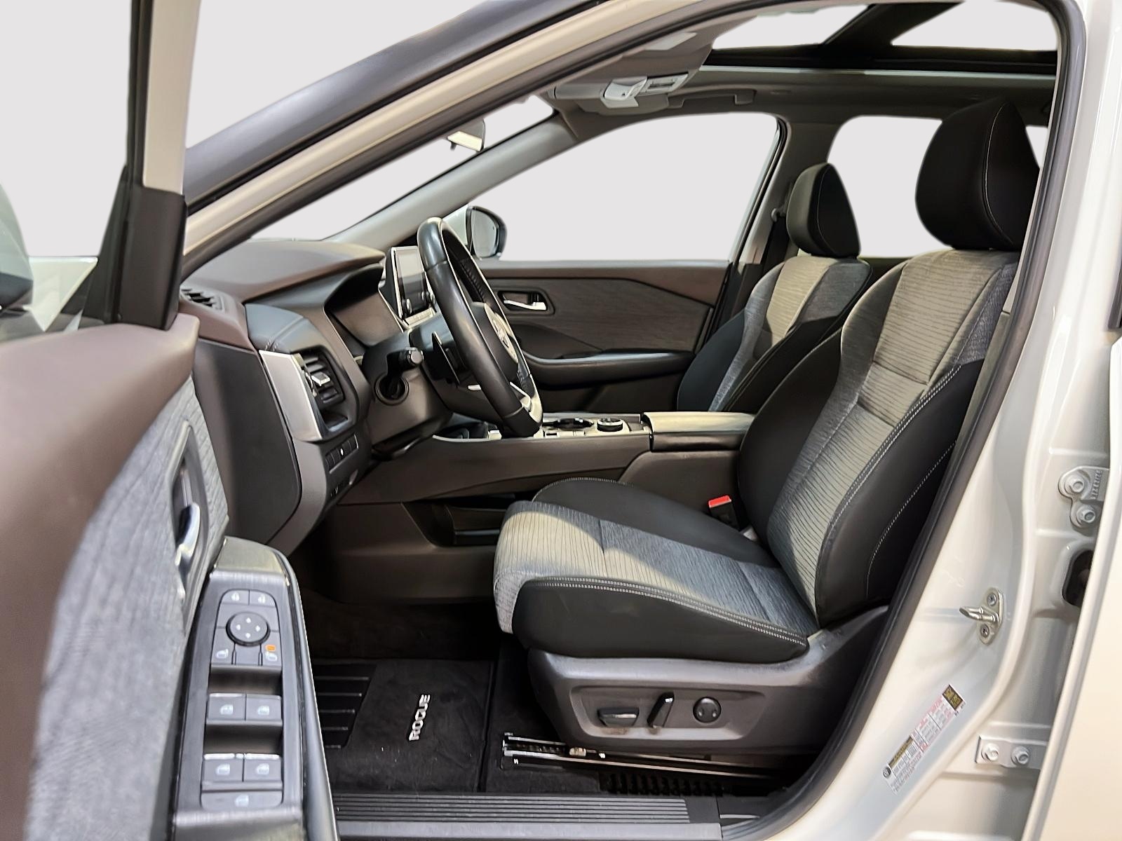 Nissan Rogue SV TOIT PANO 4RM 2023 — photo 7